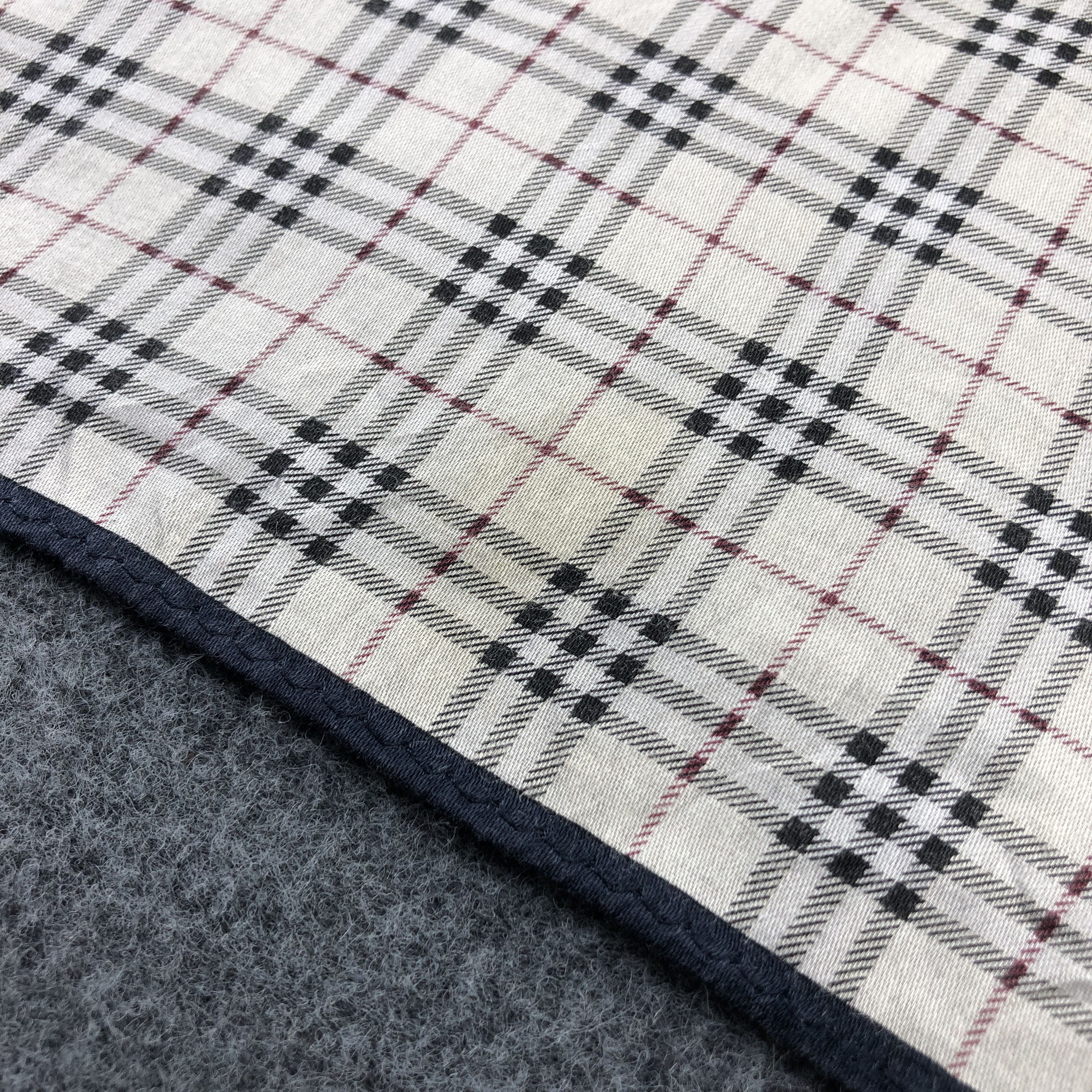 Burberry Burberry Flower Handkerchief Neckerchief Bandana H2515 Size ONE SIZE - 7 Thumbnail