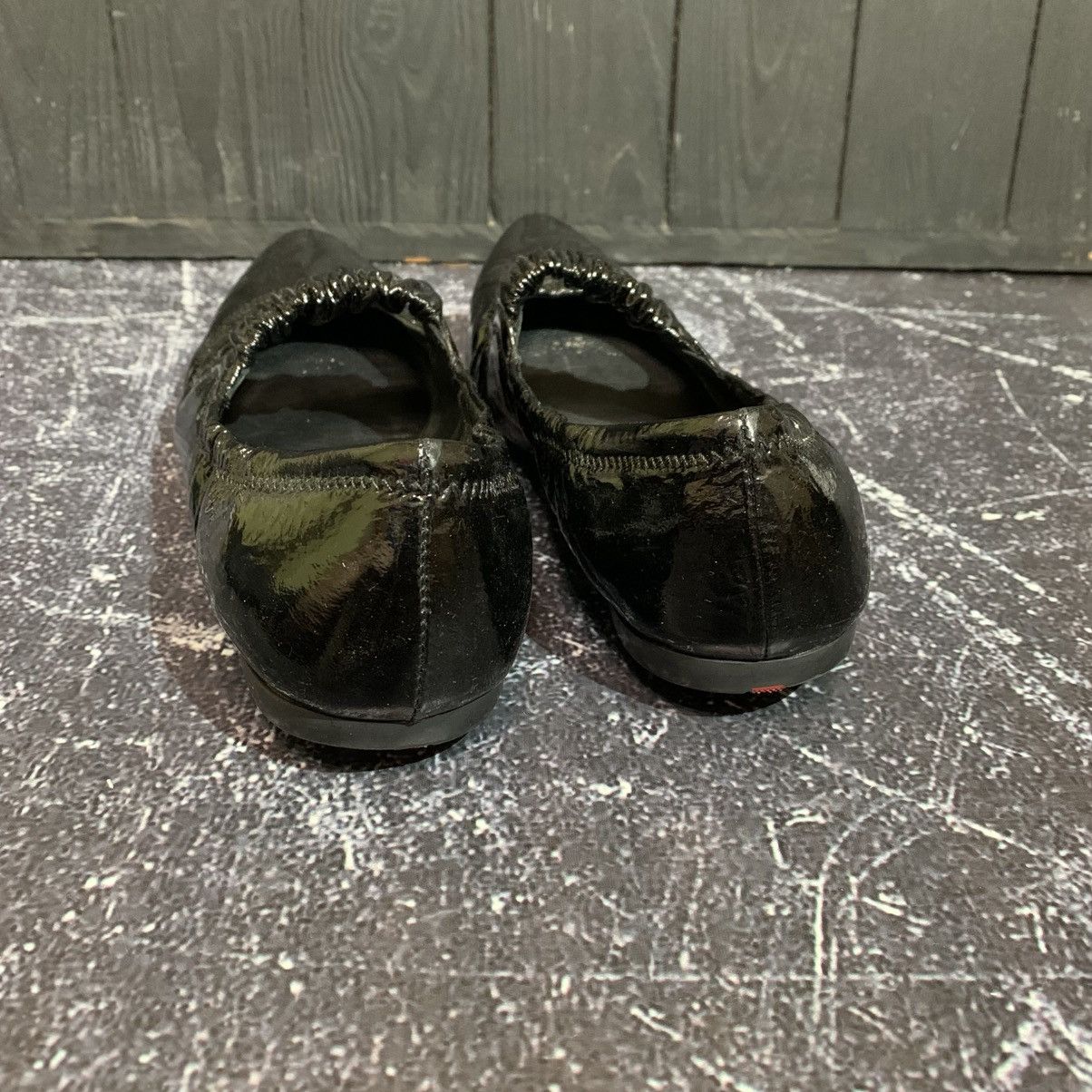 Prada Prada Sport Patent Leather Scrunch Mary Jane Ballet 36 Size Size US 6 / IT 36 - 7 Thumbnail