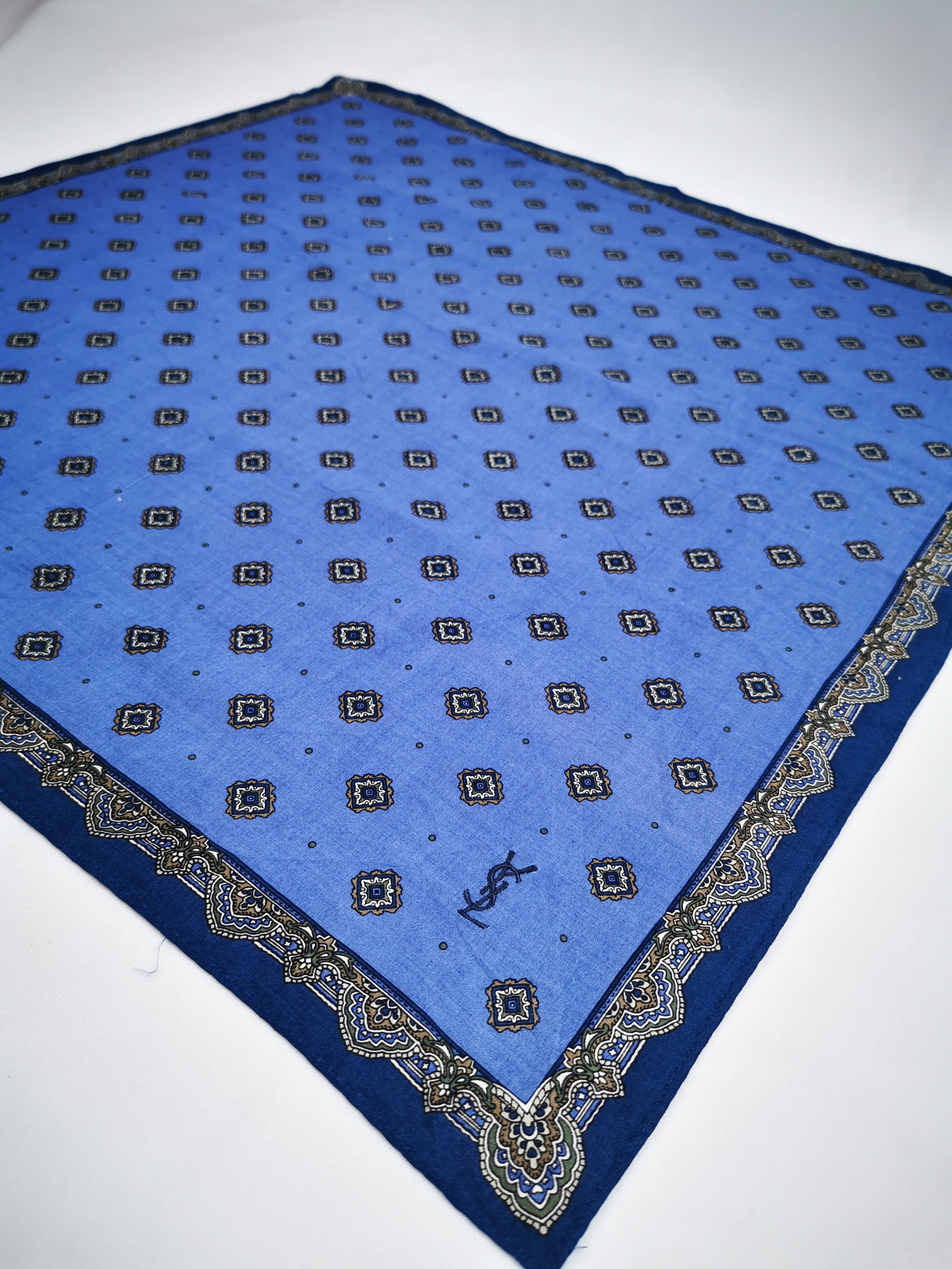 Vintage × Yves Saint Laurent Yves saint laurent handkerchief / bandana / neckerchief Size ONE SIZE - 3 Thumbnail