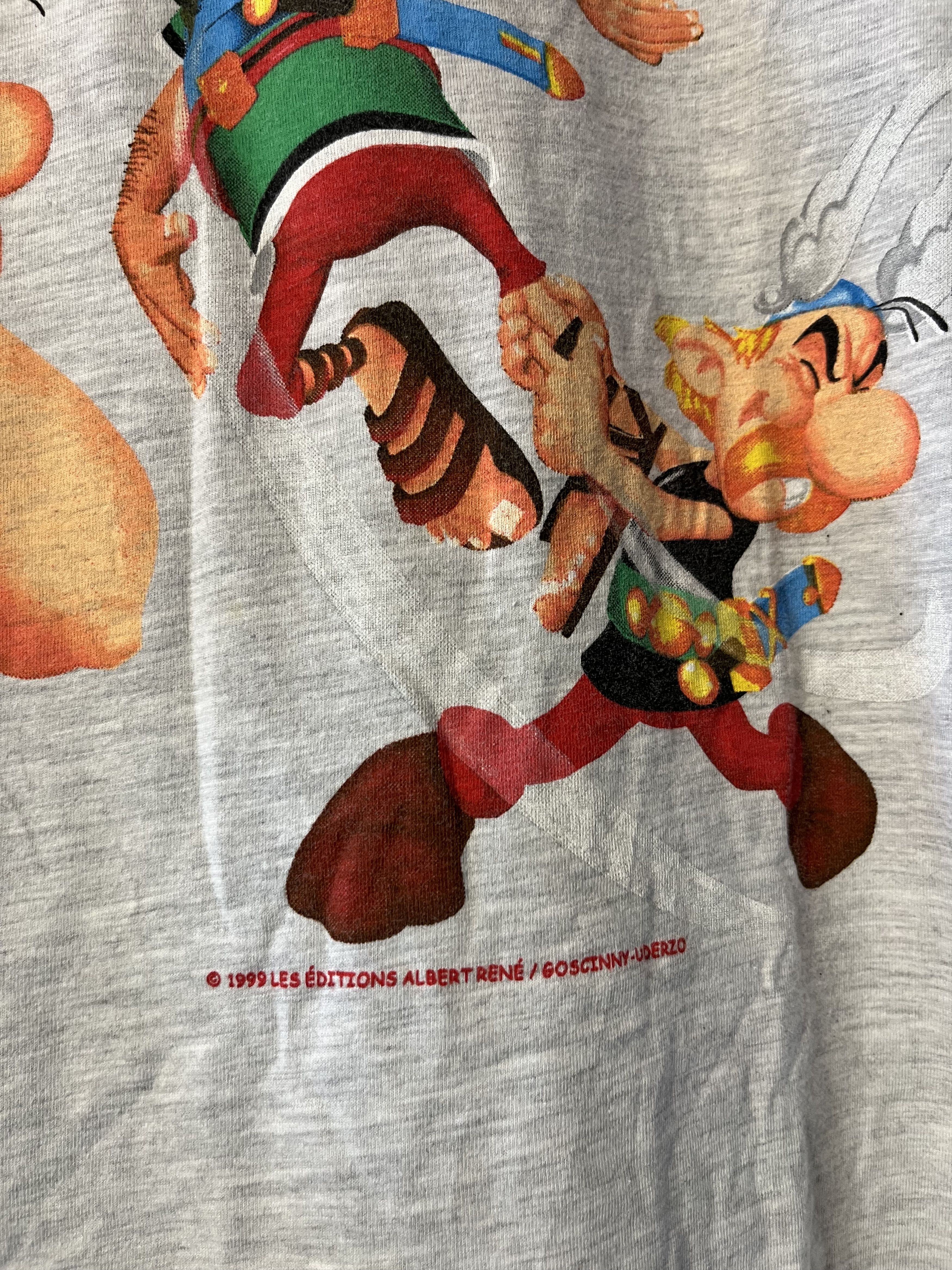 Vintage 1999 Asterix and Obelix Big Graphics Comics Moovie