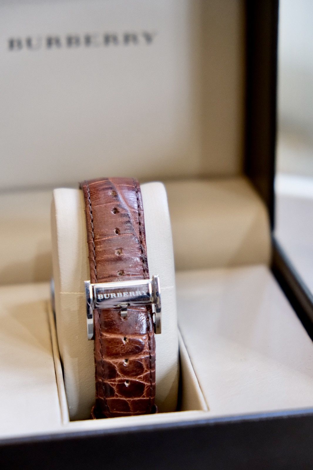 Burberry Burberry BU1356 Swiss Made Watch Size 40 - 6 Thumbnail