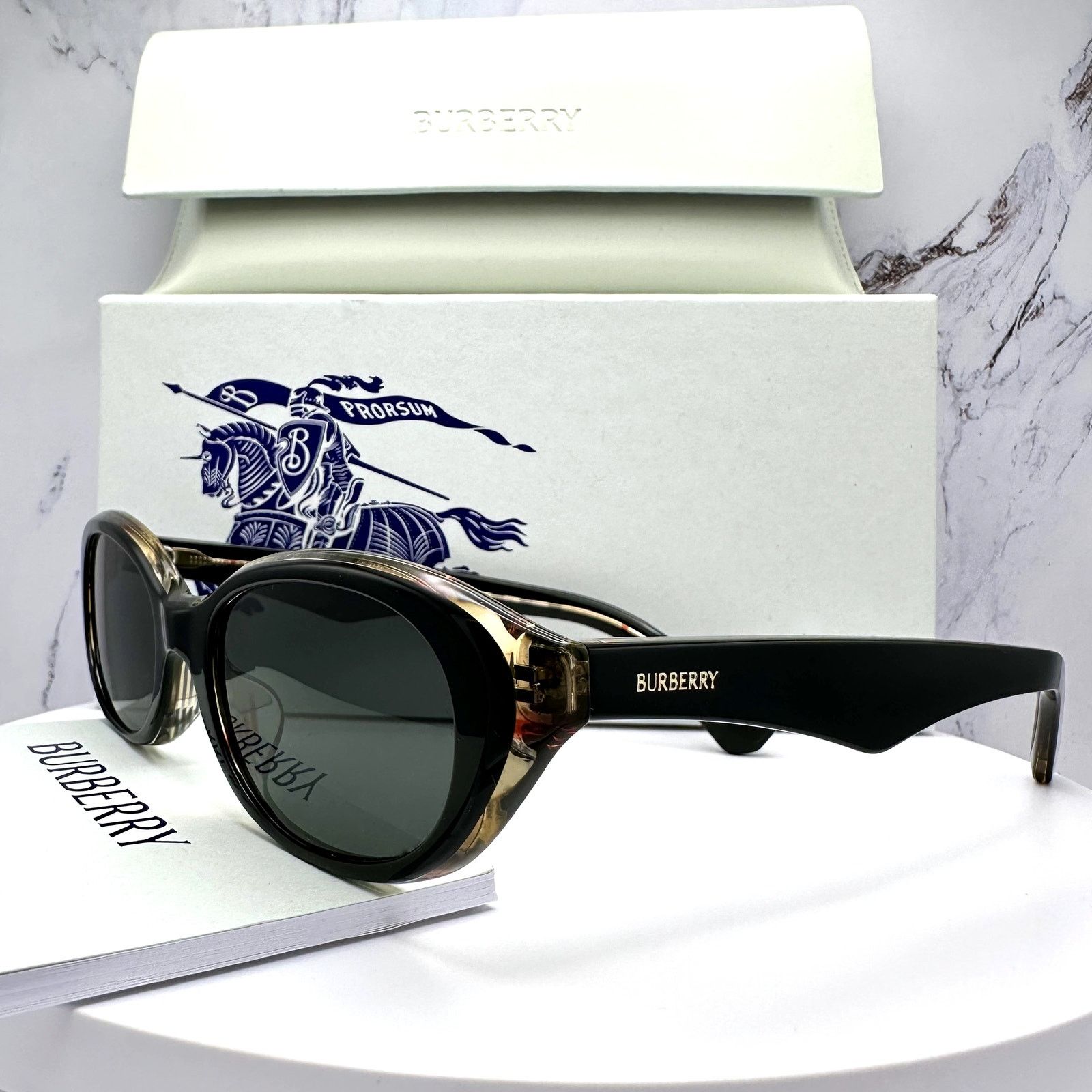 Burberry New Burberry Sunglasses Black Vintage Check Oval Gold Logo Size ONE SIZE - 7 Thumbnail