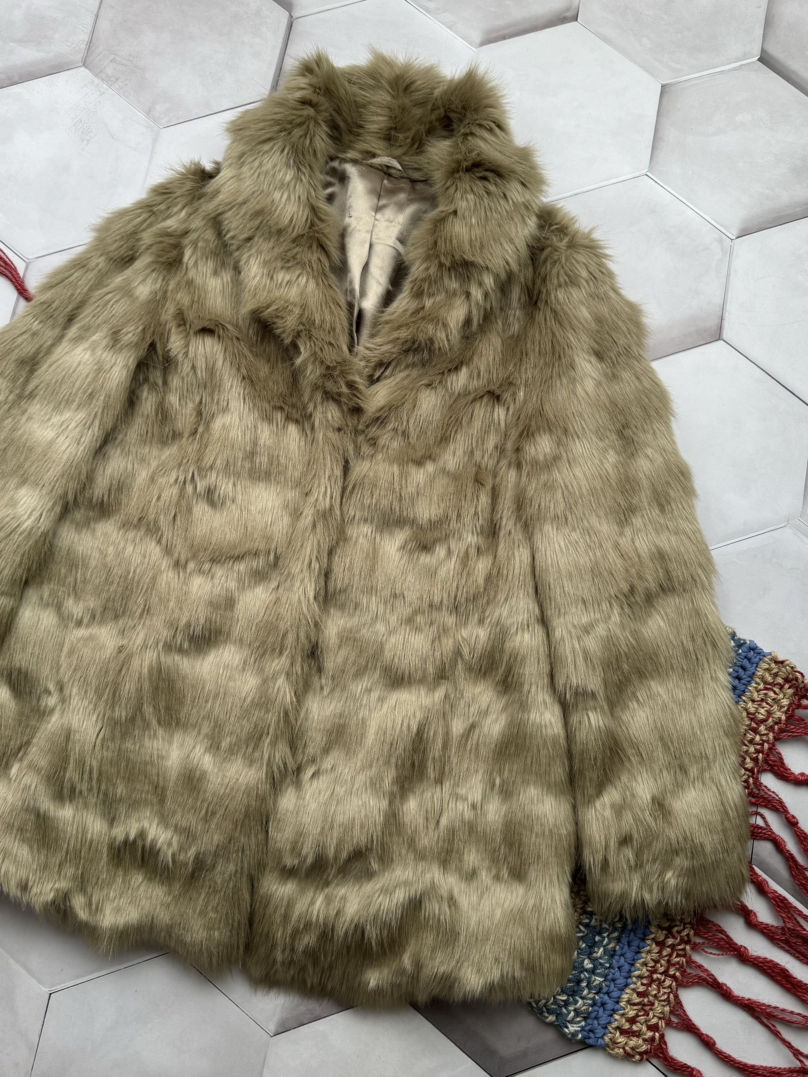 Japanese Brand Vintage Faux Fur Coat (E4) Size M / US 6-8 / IT 42-44 - 3 Thumbnail