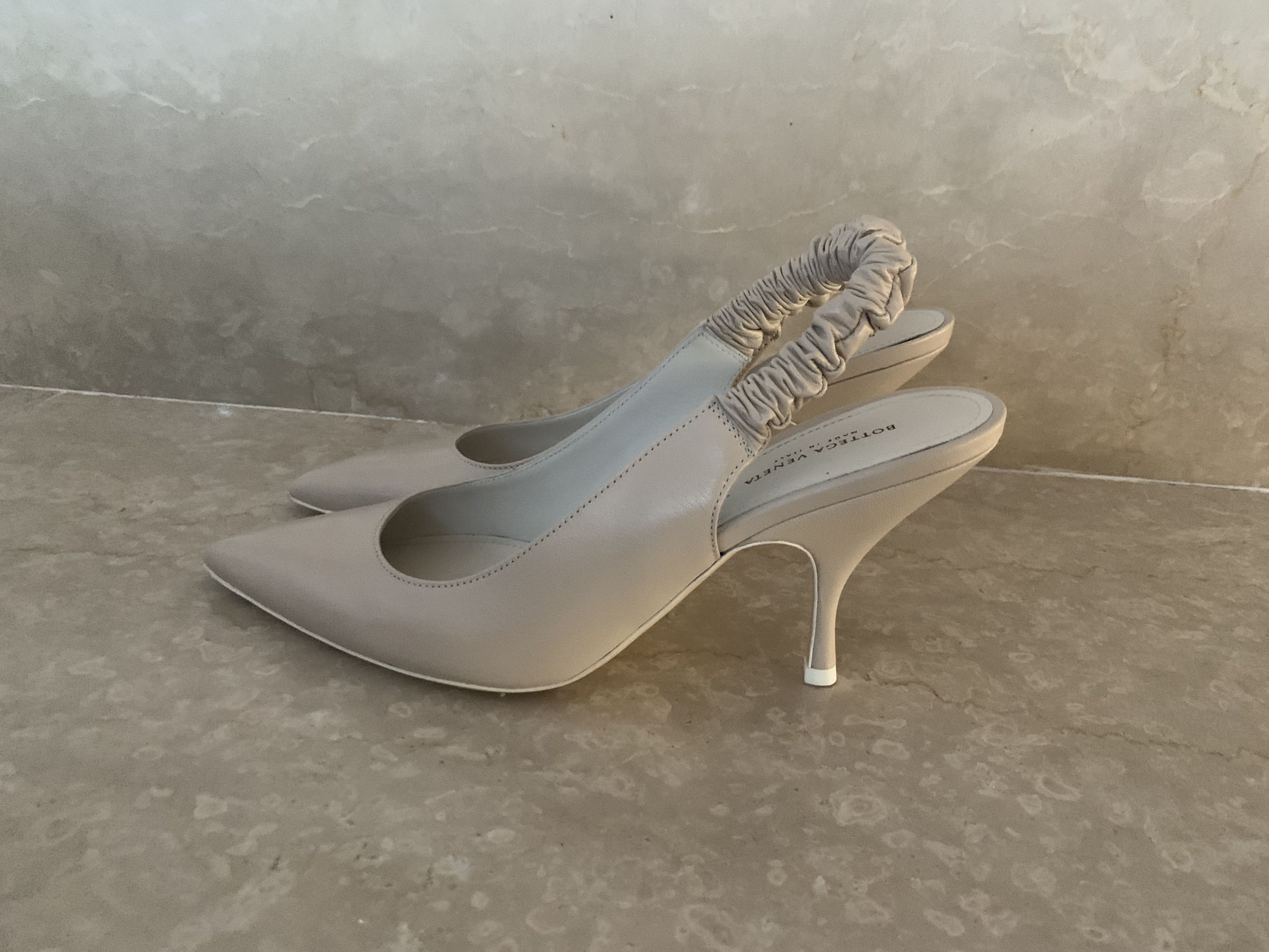 Bottega Veneta Almond slingback pumps in beige Size US 8 / IT 38 - 2 Thumbnail