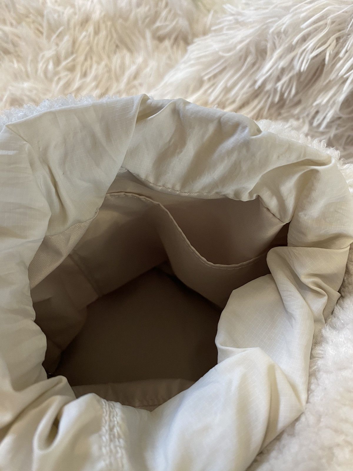Lululemon Lululemon Sherpa Crossbody Bucket Bag Size ONE SIZE - 13 Thumbnail