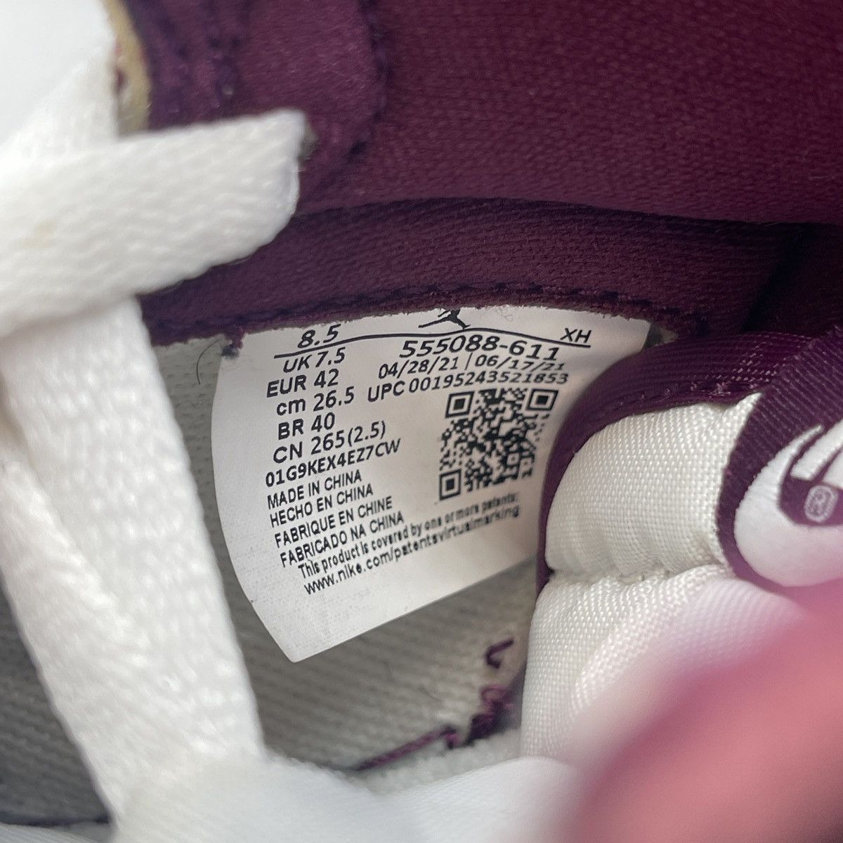 Nike Air jordan 1 high Bordeaux Size US 8.5 / EU 41-42 - 8 Thumbnail