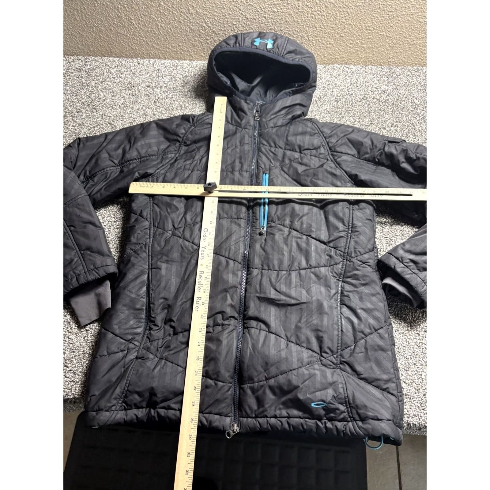 Under Armour Under Armour Puffer Jacket Womens Large Black Hooded Thumbholes Faux Fur Neck Activewear Size L / US 10 / IT 46 - 6 Thumbnail