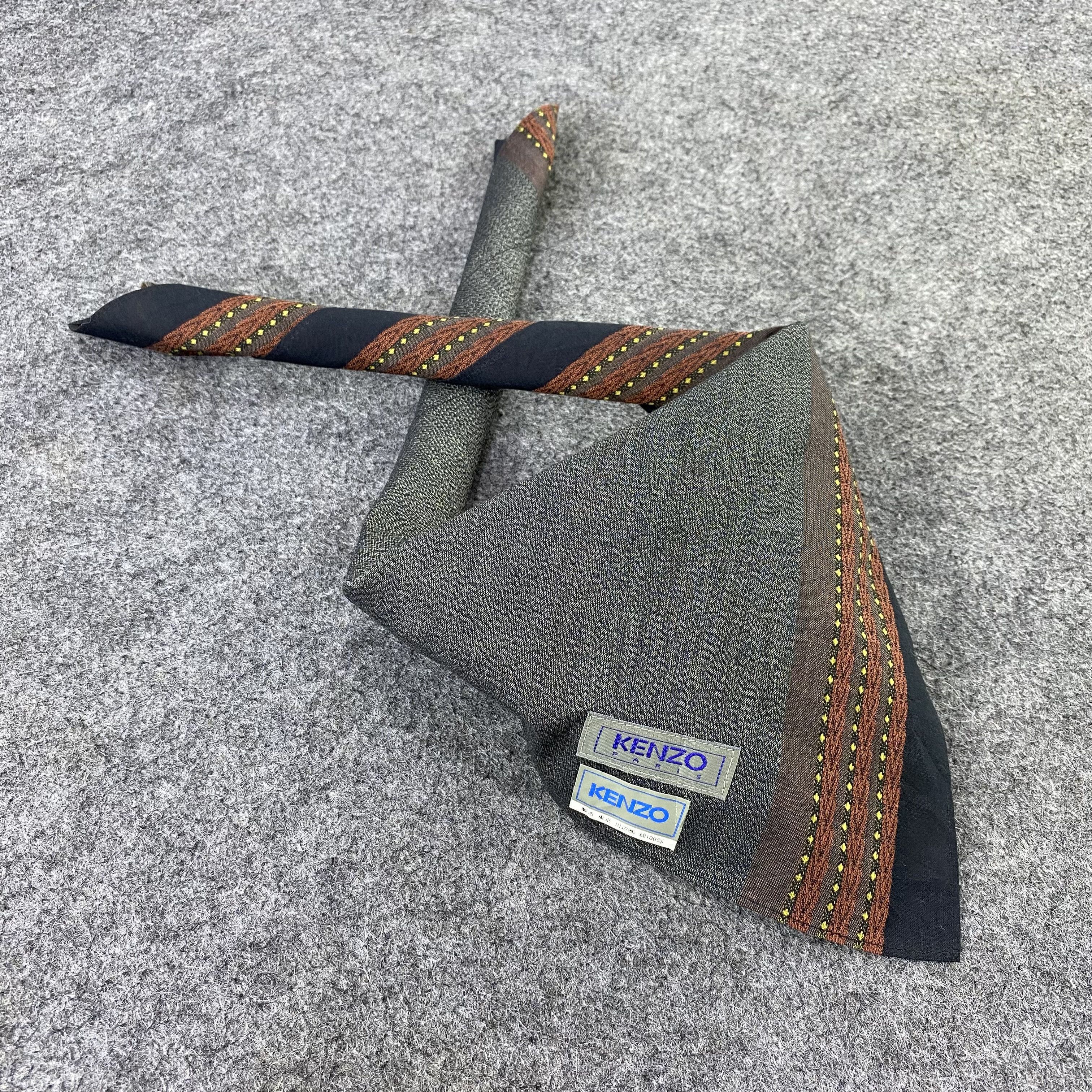 Kenzo Kenzo Handkerchief / Bandana / Neckerchief-B781 Size ONE SIZE - 1 Thumbnail