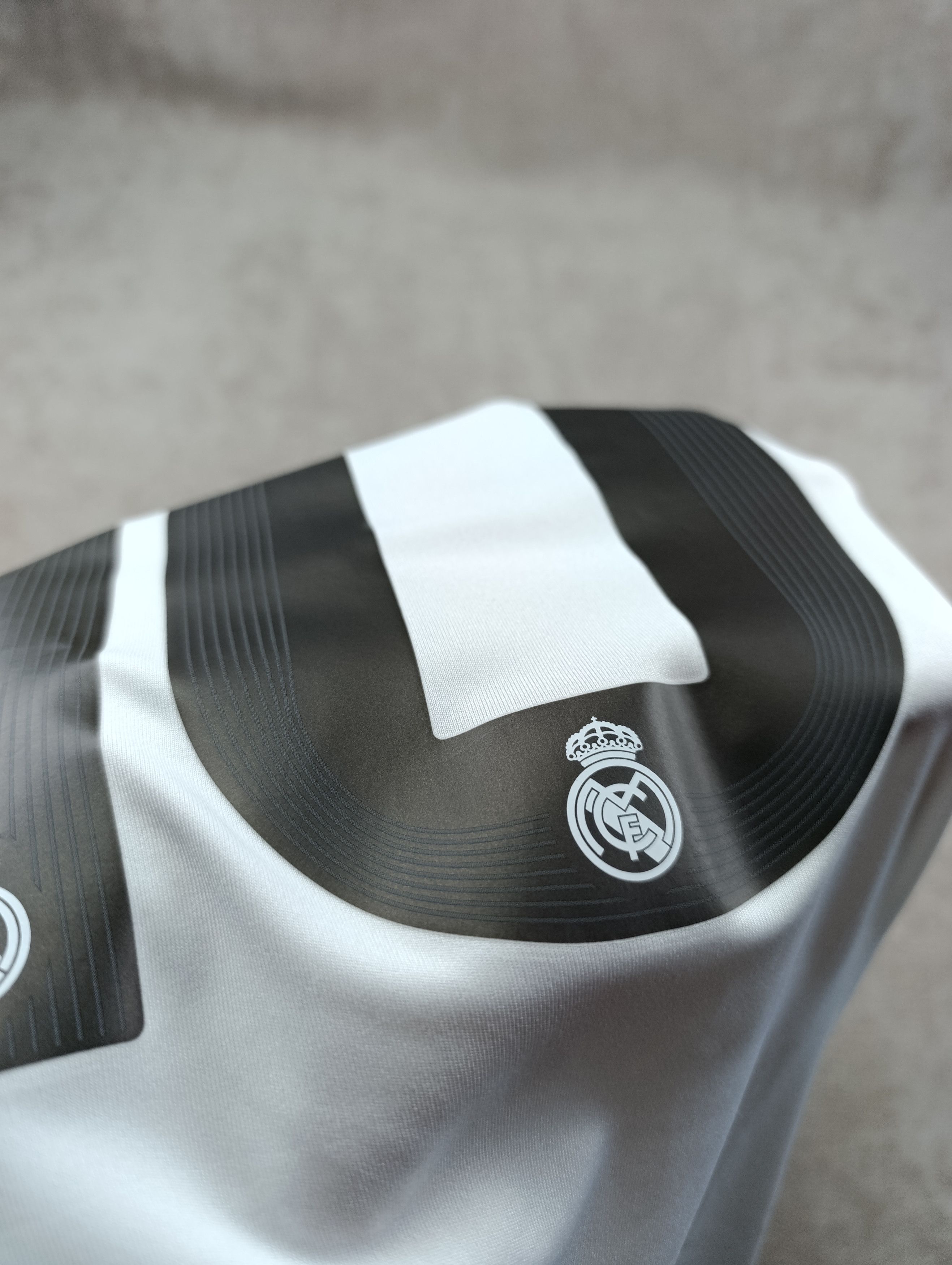 Adidas Adidas #10 MBAPPE Real Madrid 25/26 Home Jersey White Size US S / EU 44-46 / 1 - 18 Thumbnail
