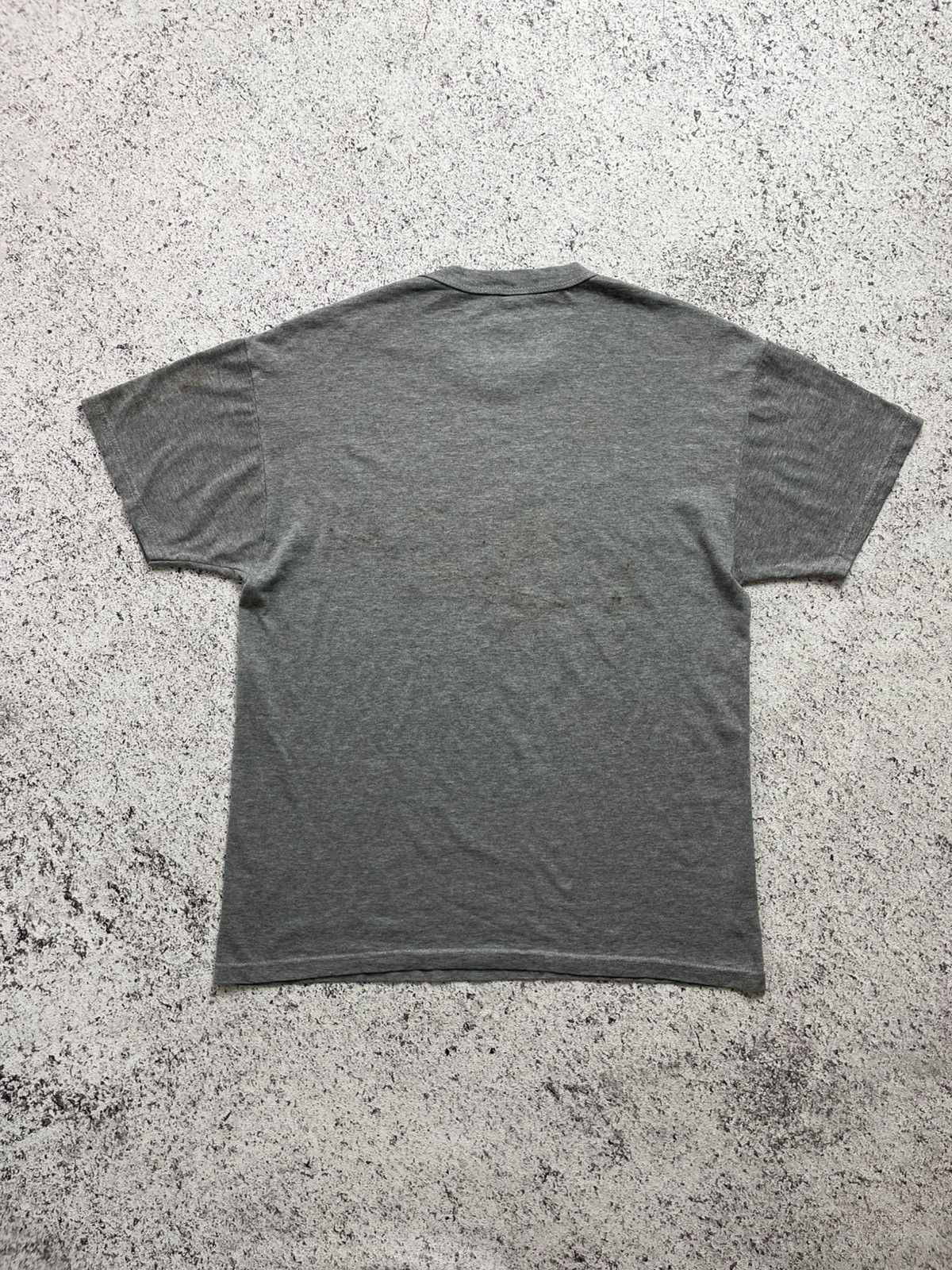 Vintage Vintage Sun Faded Thrashed Hanover Fitted Tee Size US M / EU 48-50 / 2 - 4 Thumbnail