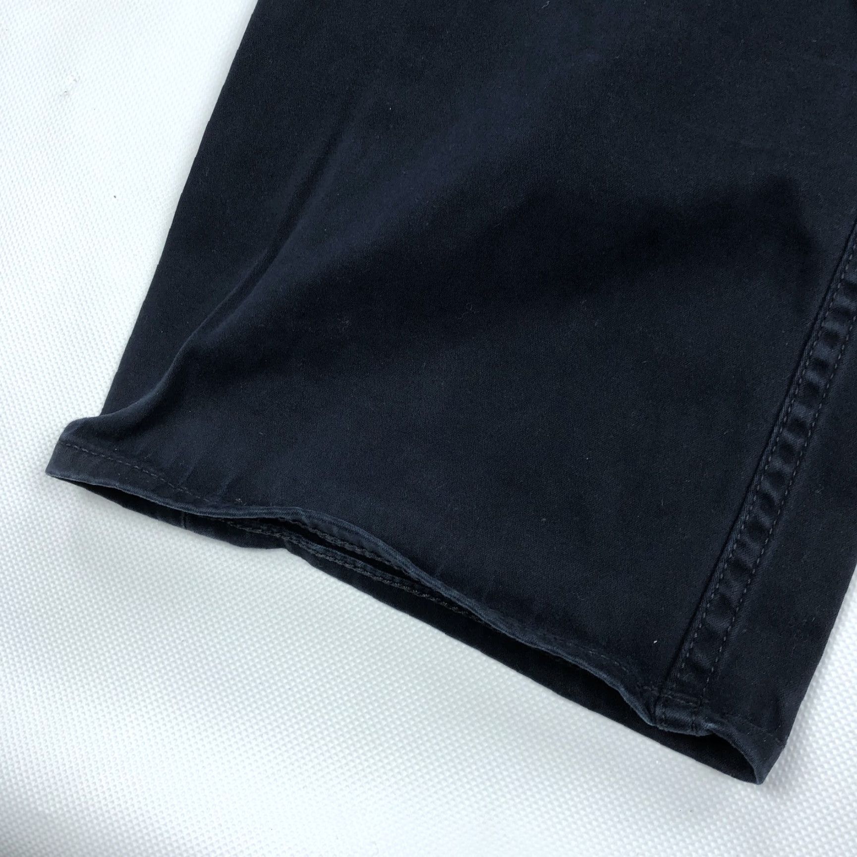 Polo Ralph Lauren Polo Ralph Lauren Men's Navy Blue Varick Slim Straight Leg Pants 38x30 Size 38 Regular Navy Blue Chino Straight 5-Pocket Design Size US M / EU 48-50 / 2 - 5 Thumbnail