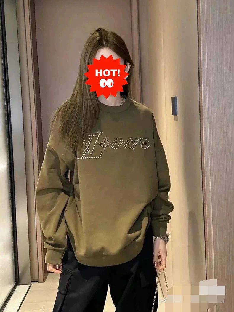Louis Vuitton Louis Vuitton Army green studded logo sweatshirt Size US XXL / EU 58 / 5 - 1 Thumbnail