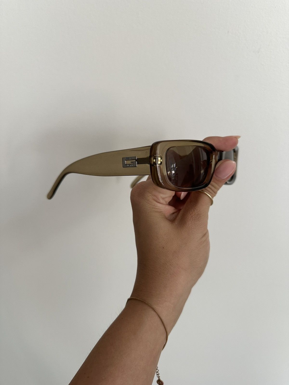 Gucci 90s Gucci Sunglasses Size ONE SIZE - 2 Thumbnail