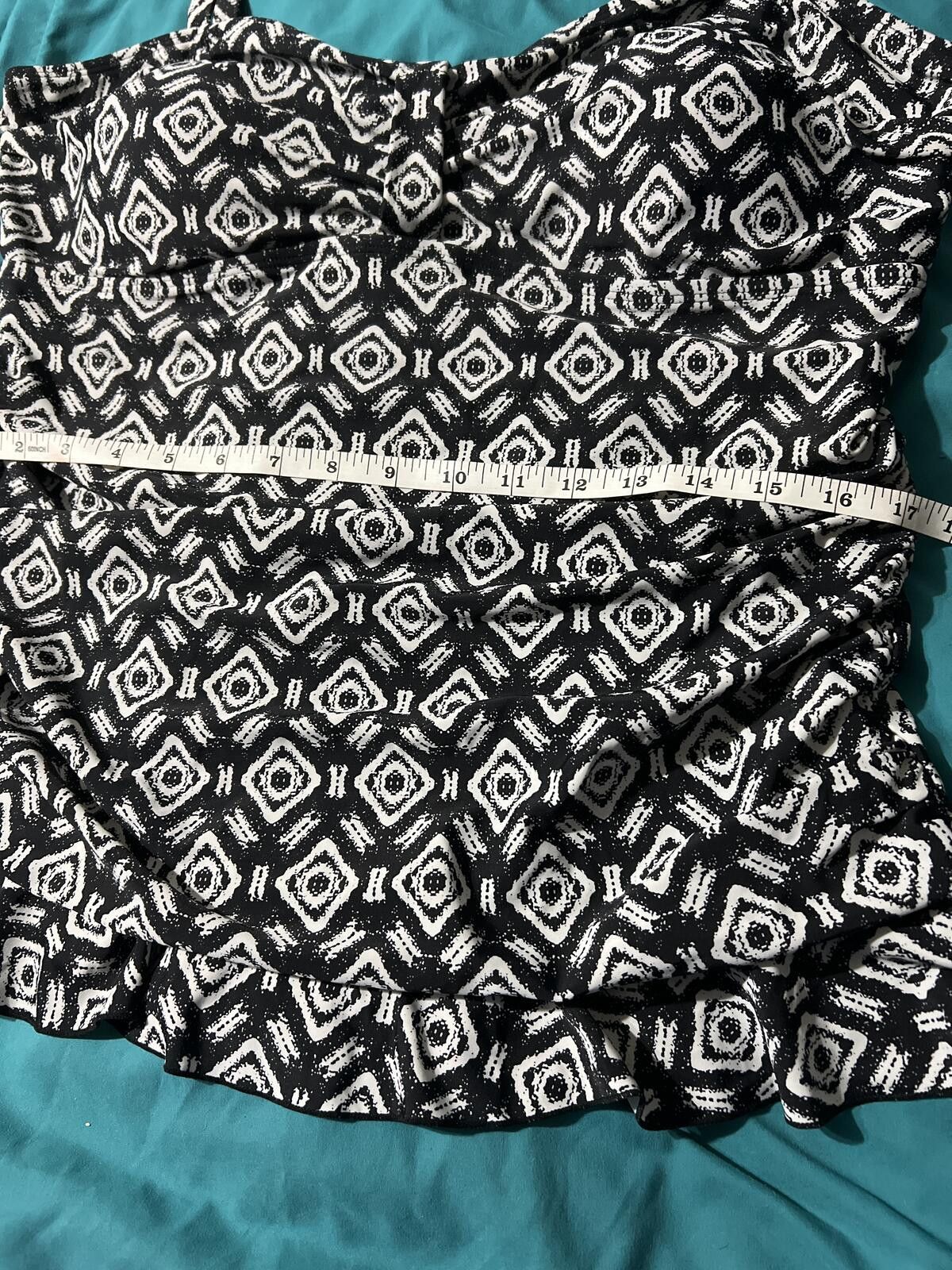 Hilo Hattie Hilor Black White Patterned Sleeveless Top Ruffle Detail 20 Size ONE SIZE - 4 Thumbnail