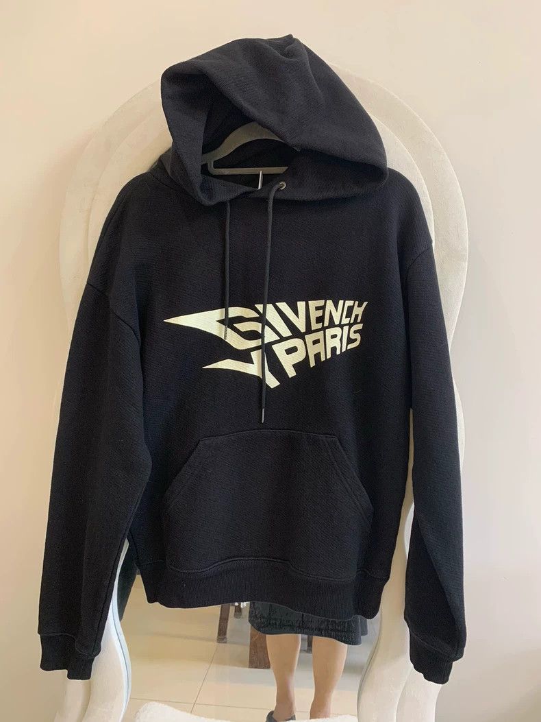 Other Givenchy Large logo black hooded long-sleeved sweater, uni Size US XS / EU 42 / 0 - 2 Thumbnail
