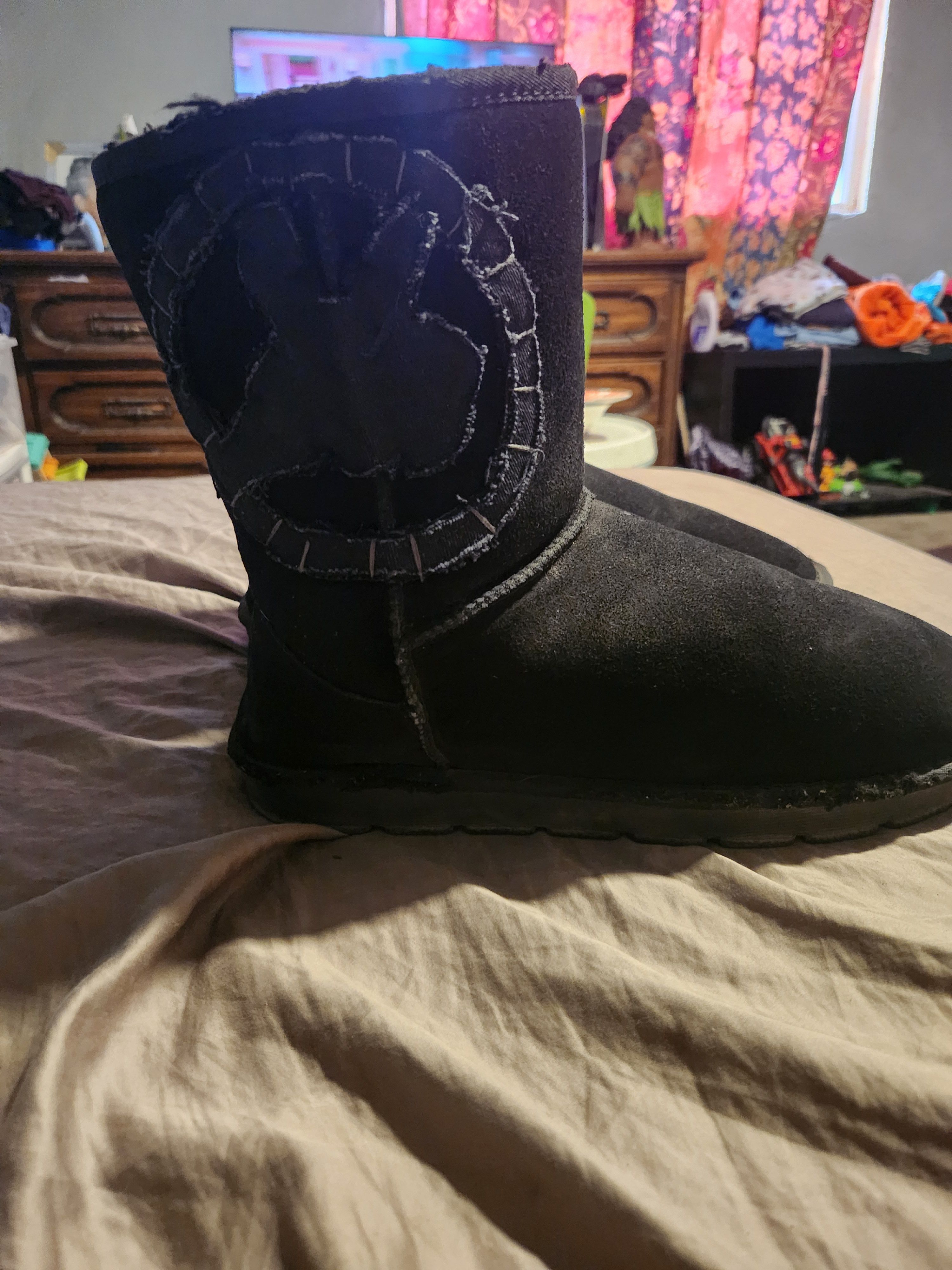 basketcase gallery Thumper UGGS Size US 12 / EU 45 - 4 Thumbnail