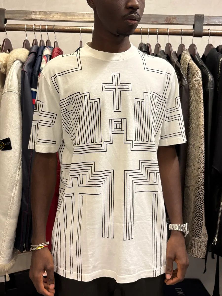 Givenchy SS2015 Givenchy White Cross T-Shirt by Riccardo Tisci Size US M / EU 48-50 / 2 - 2 Thumbnail