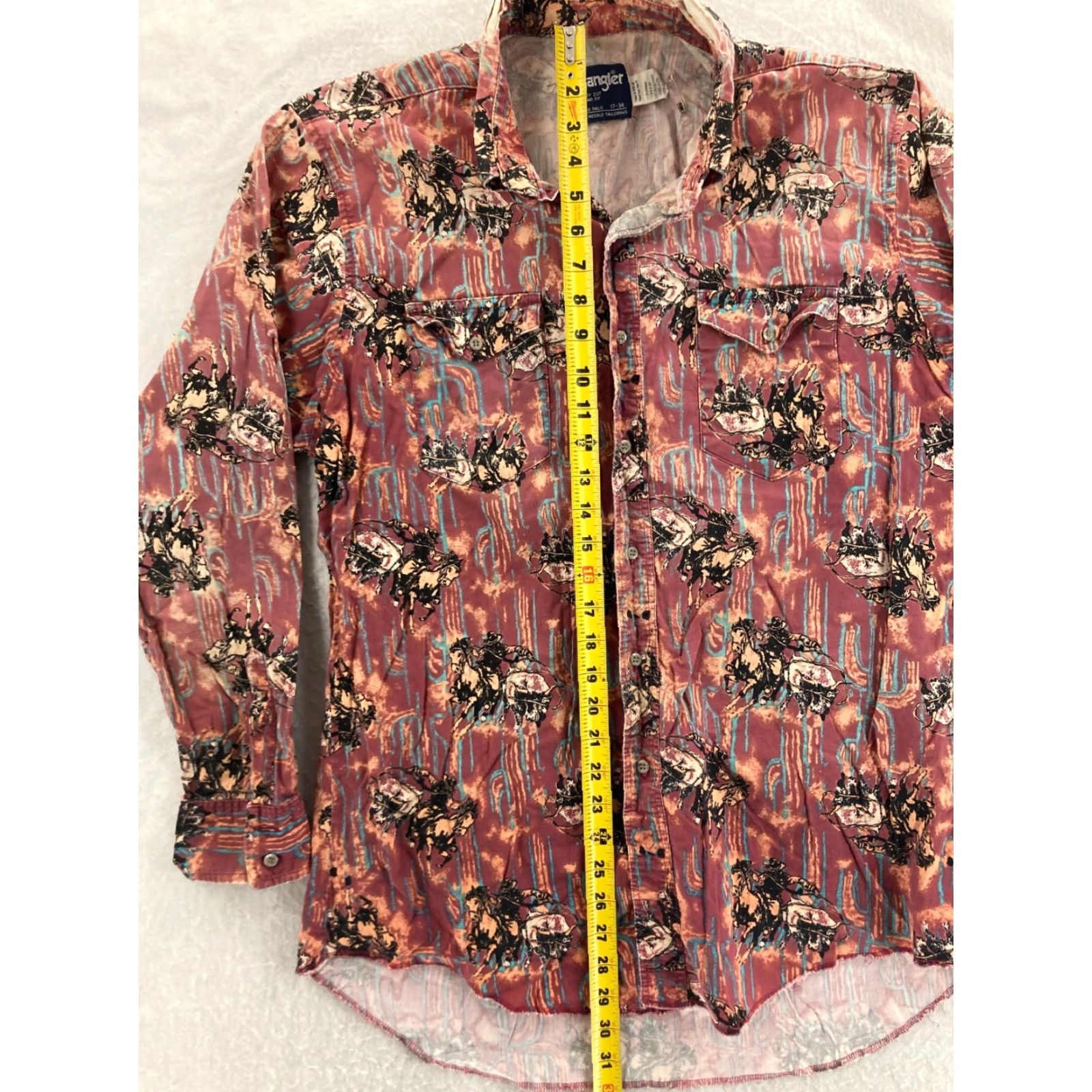 Wrangler VINTAGE Wrangler Western Shirt Cowboy Cut MENS 17 34 Horse Print Red PolyCotton Button-Up Cowboy Western Mens Shirt Size US XL / EU 56 / 4 - 3 Thumbnail