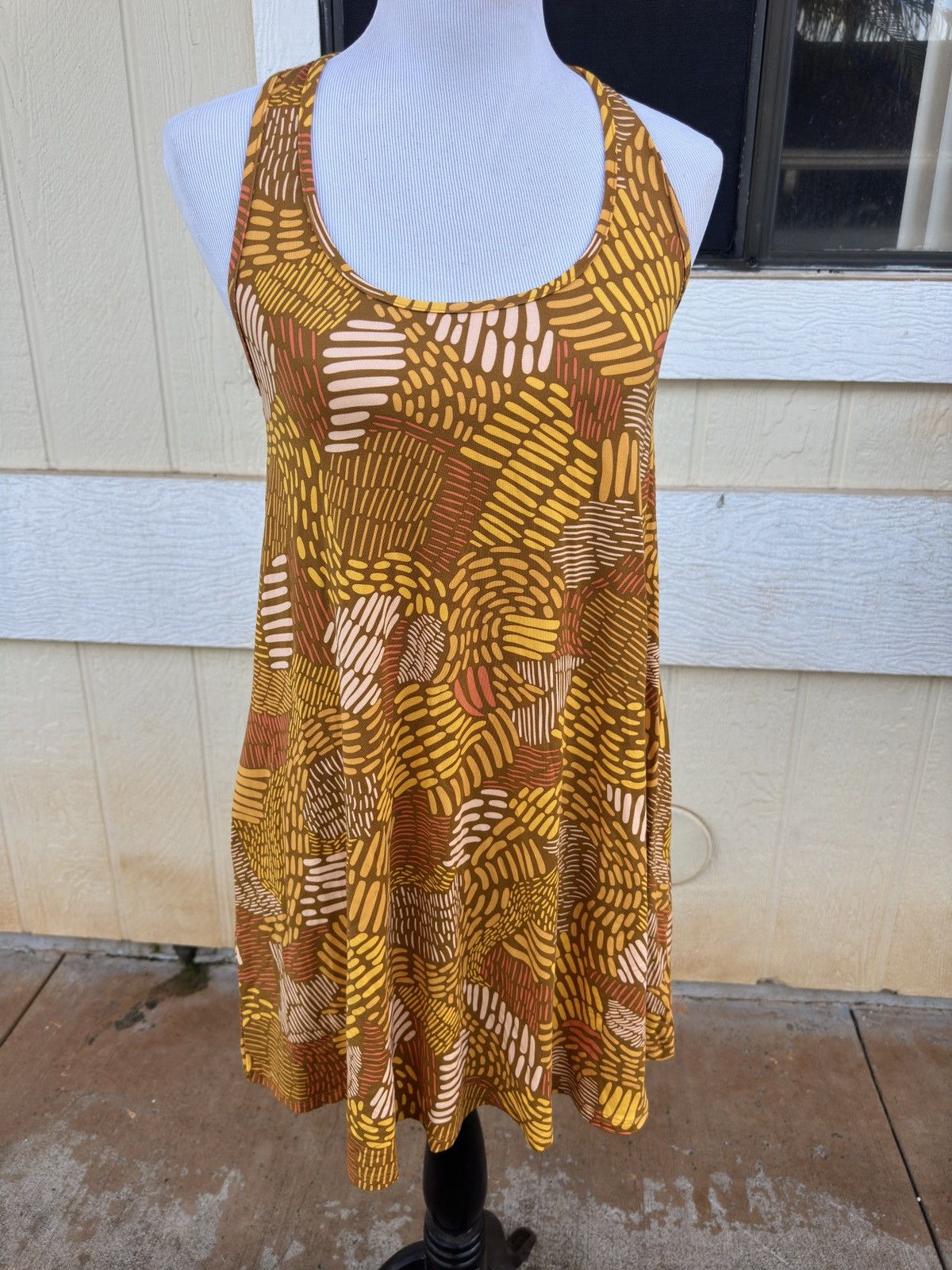 Other PreOwned Fighting Eel Yellow Hawaiian Dress Women's Small Size S / US 4 / IT 40 - 1 Thumbnail