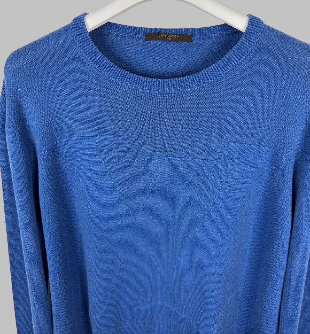 Louis Vuitton LOUIS VUITTON BLUE SPELLOUT SWEATER SIZE L Size US L / EU 52-54 / 3 - 3 Thumbnail