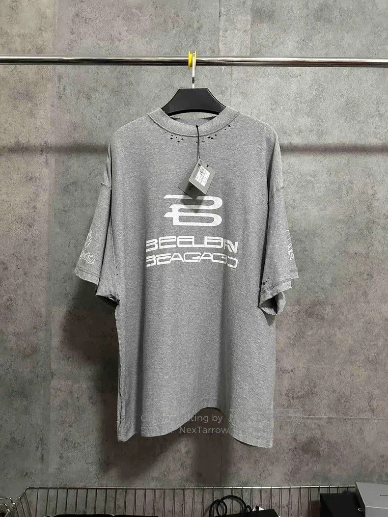 Balenciaga Balenciaga Distressed Logo Short Sleeve T-Shirt. Size US XL / EU 56 / 4 - 1 Thumbnail