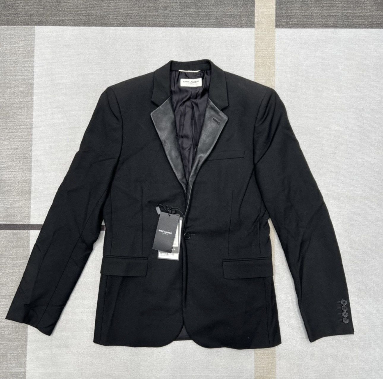 Saint Laurent Paris × Yves Saint Laurent Saint Laurent leather collar blazer suits Size US S / EU 44-46 / 1 - 1 Thumbnail