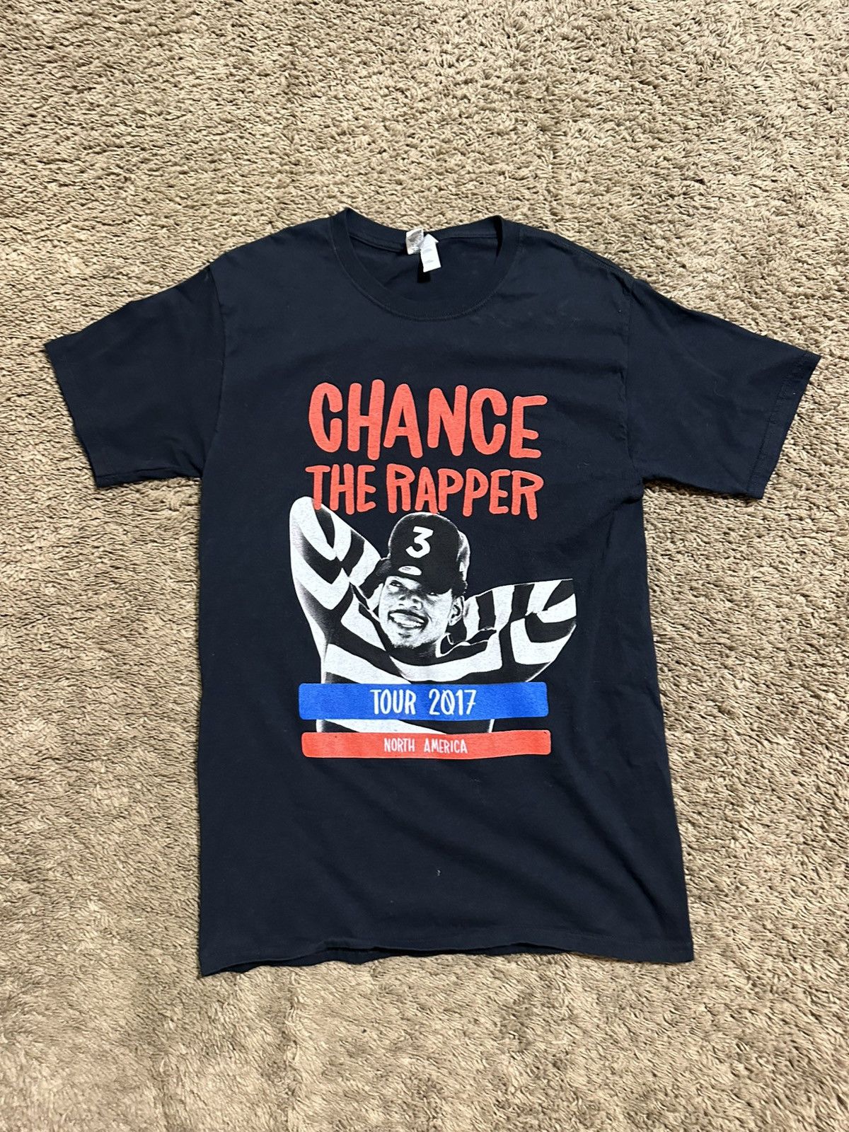 NCAA Vintage Chance the rapper tour 2017 shirt size small Size US S / EU 44-46 / 1 - 1 Thumbnail