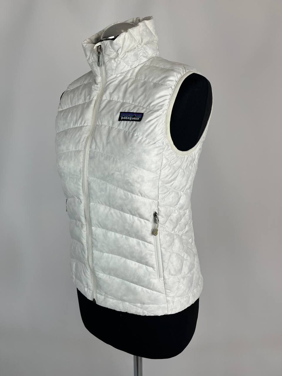 Patagonia Patagonia Down Vest White Zip Quilted Puffer Style (0431) Size XS / US 0-2 / IT 36-38 - 2 Thumbnail