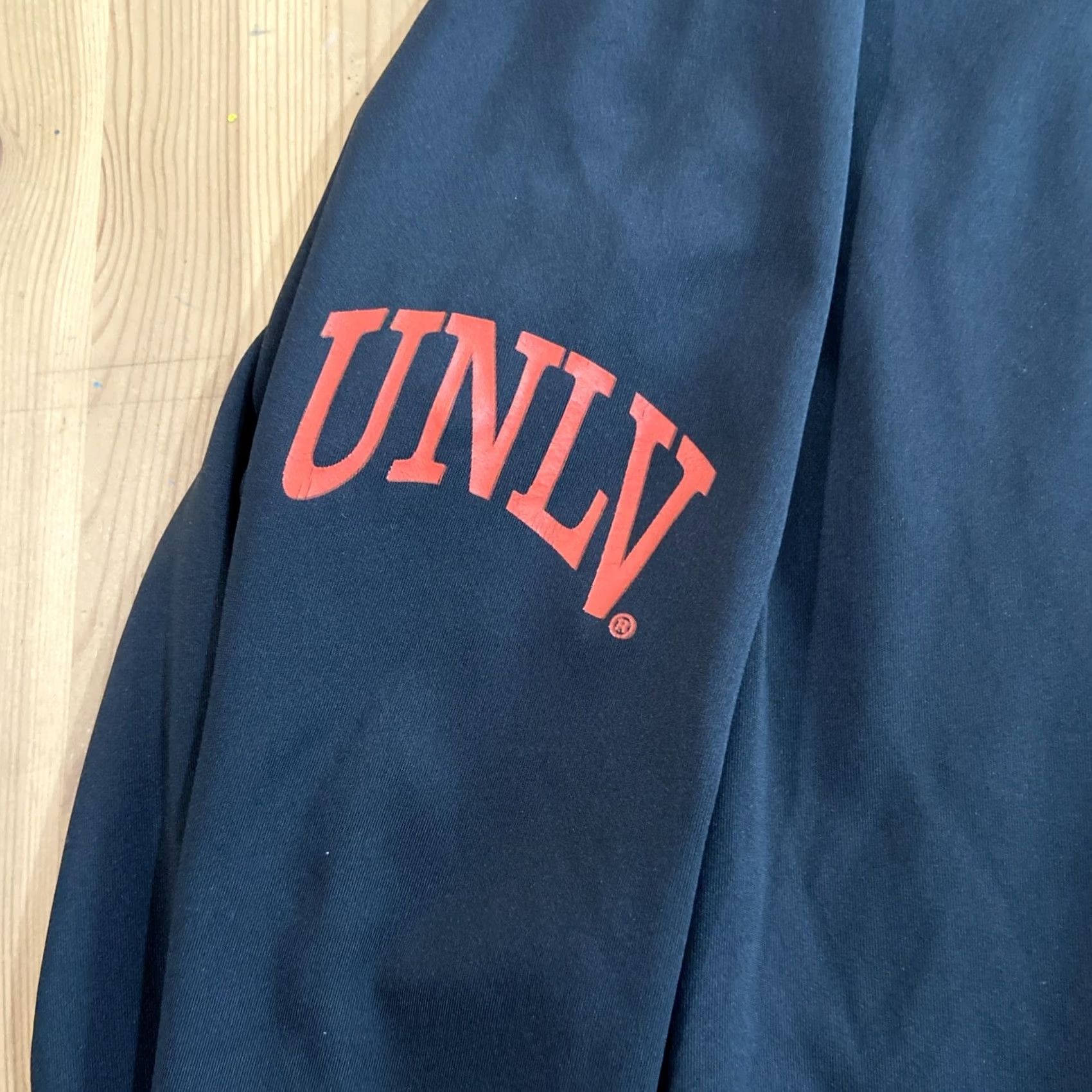 Vintage VINTAGE Redvanly Hoodie Mens S Black Stretch Pullover Athletic Las Vegas Country Club Size US S / EU 44-46 / 1 - 3 Thumbnail