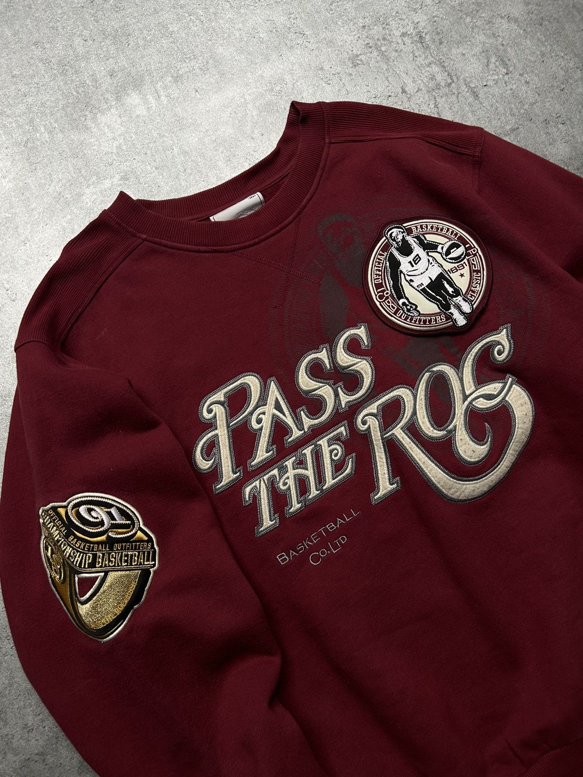 Jordan Brand × Vintage Vintage Basketball Sweatshirt Pass The Roc 1891 Size US L / EU 52-54 / 3 - 2 Thumbnail