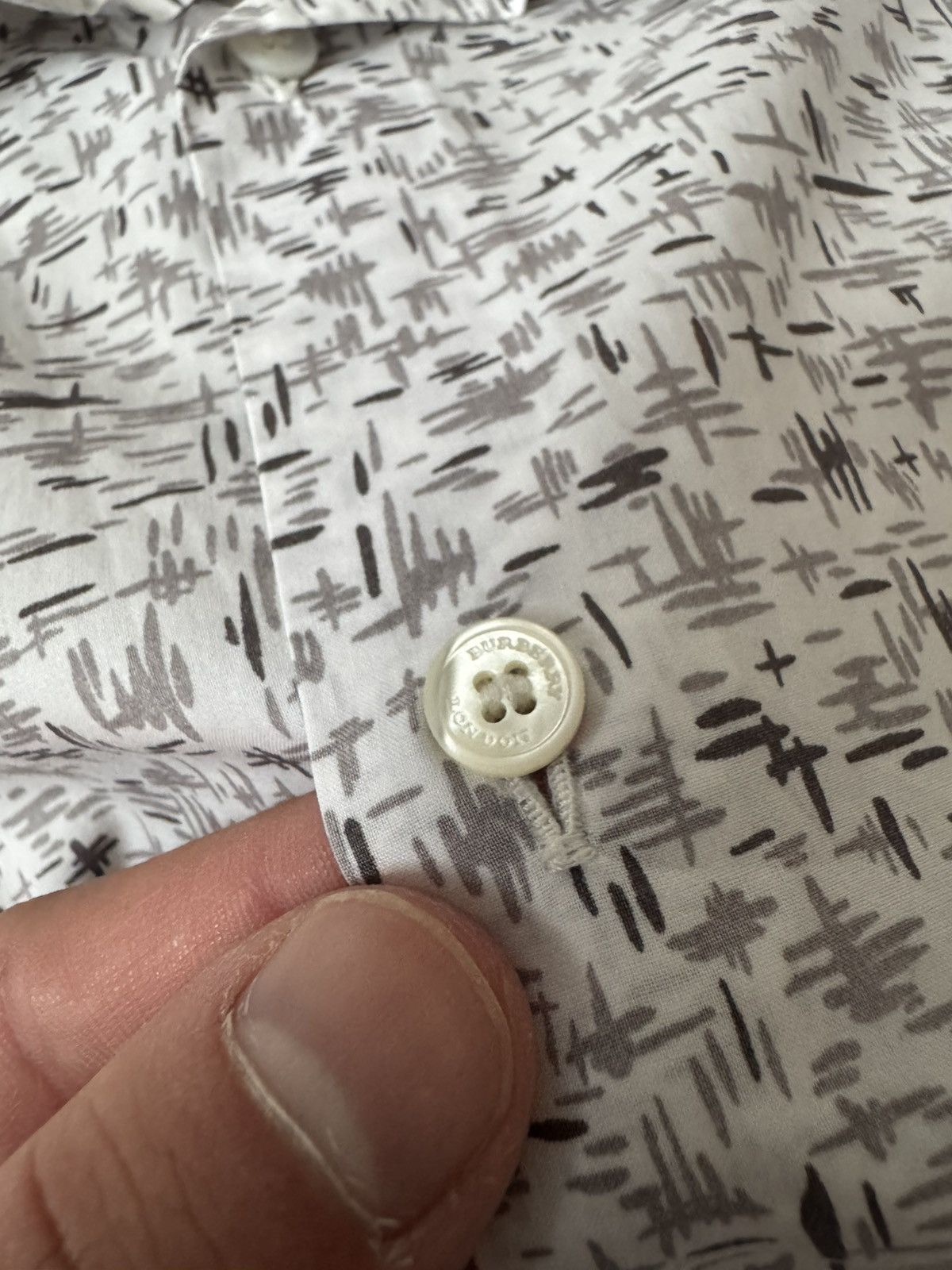 Burberry Burberry Printed Button Up Shirt Size US XXL / EU 58 / 5 - 4 Thumbnail
