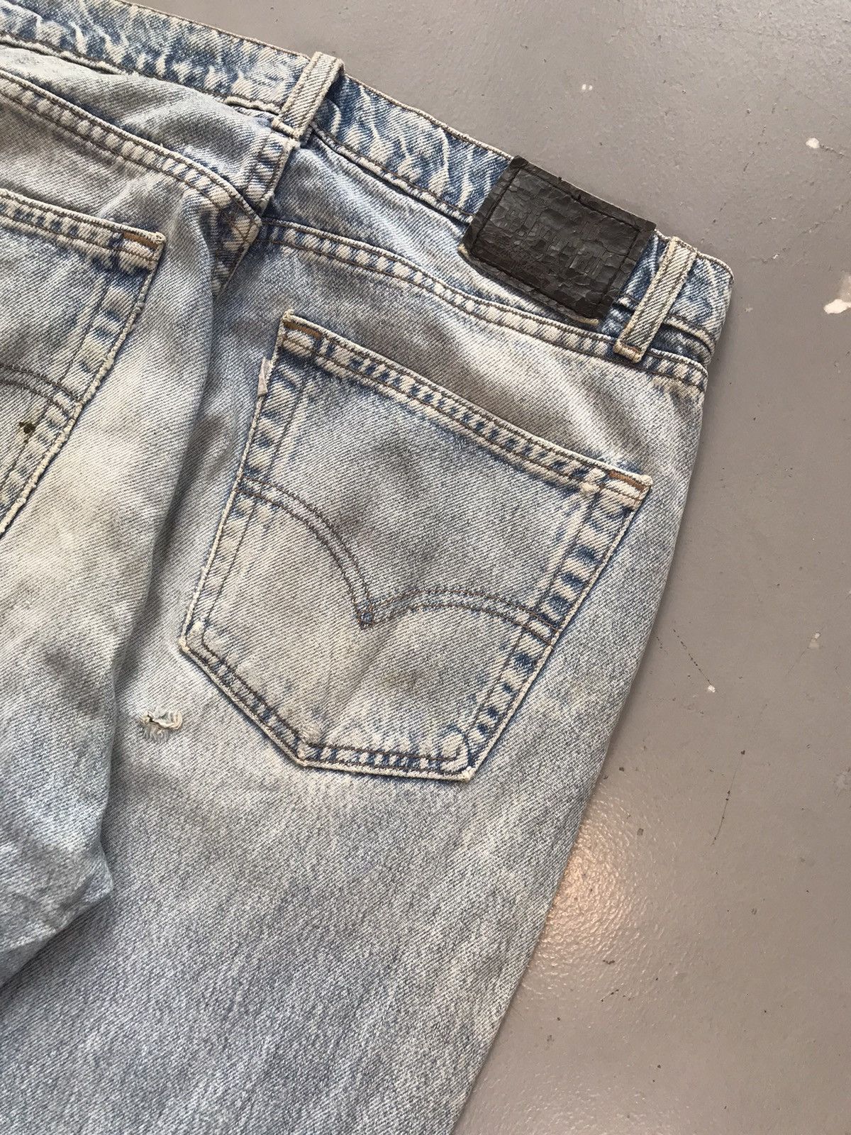 Levi's × Vintage Vintage Levi’s silver tab distressed denim Size US 34 / EU 50 - 11 Thumbnail