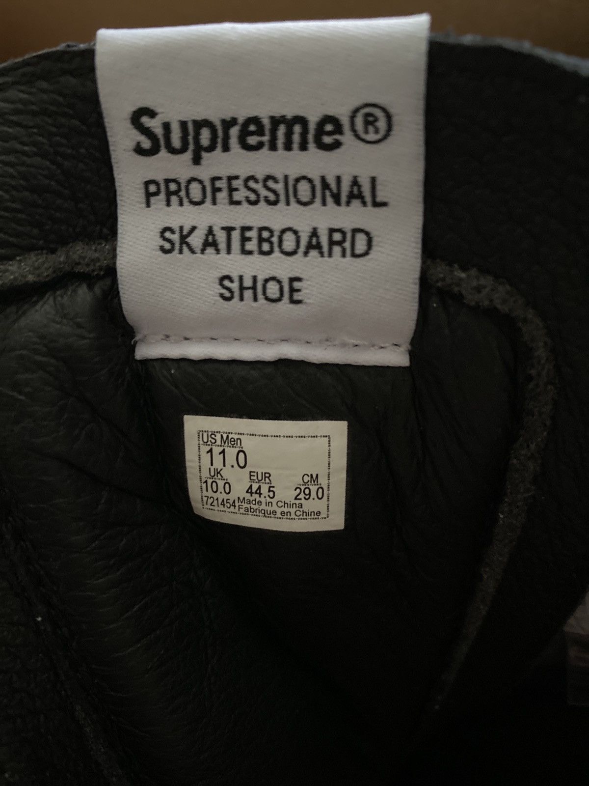 Supreme × Vans Vans x Supreme sk8-hi "Fuck The World" Size US 11 / EU 44 - 8 Thumbnail