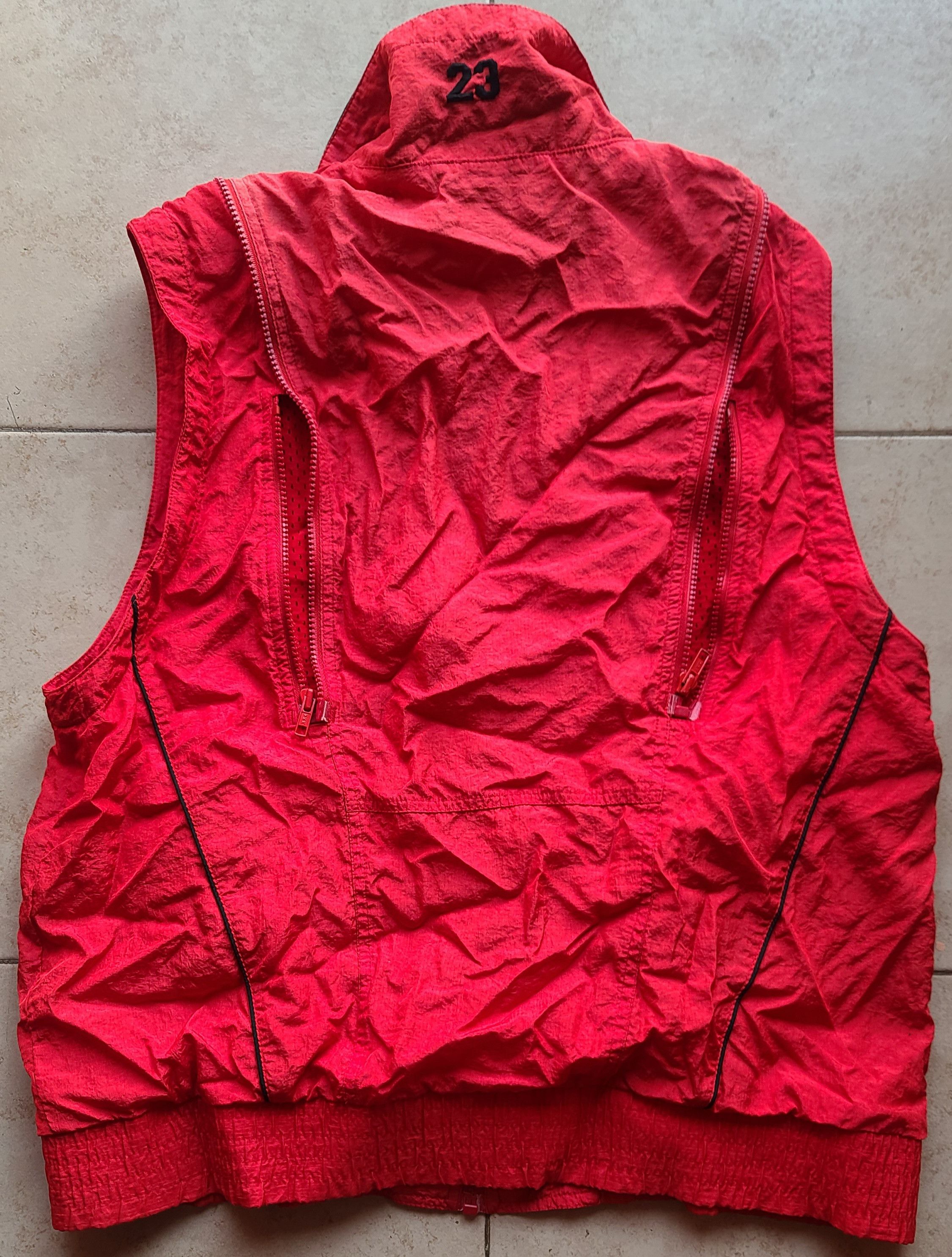 Jordan Brand Jumpman Air Jordan #23 90s Vest jacket red vintage Size US M / EU 48-50 / 2 - 2 Thumbnail