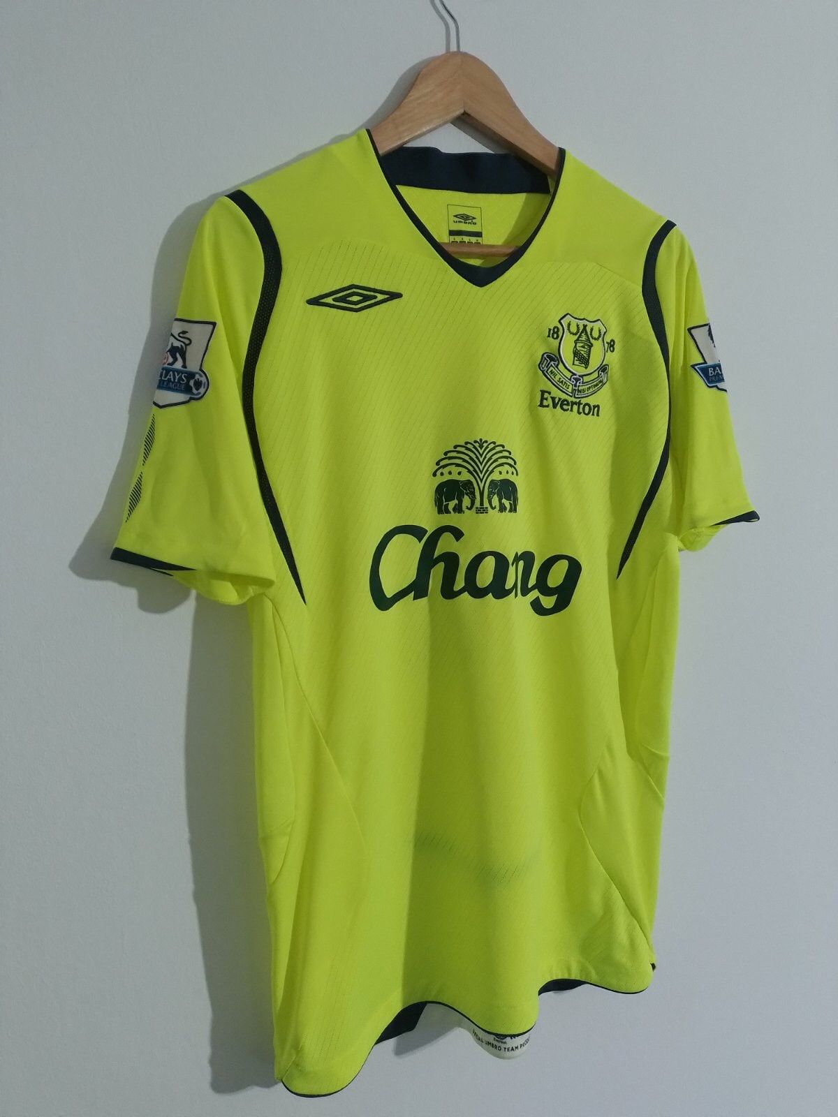 Umbro Everton 2008-2009 Third Kit #22 Yakubu Aiyegbeni Size US S / EU 44-46 / 1 - 2 Thumbnail
