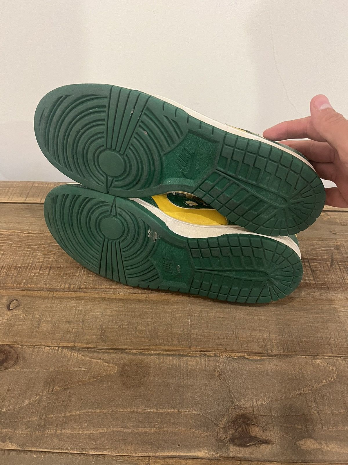 Nike 2001 Nike Dunk Low Brazil Size US 9.5 / EU 42-43 - 7 Thumbnail