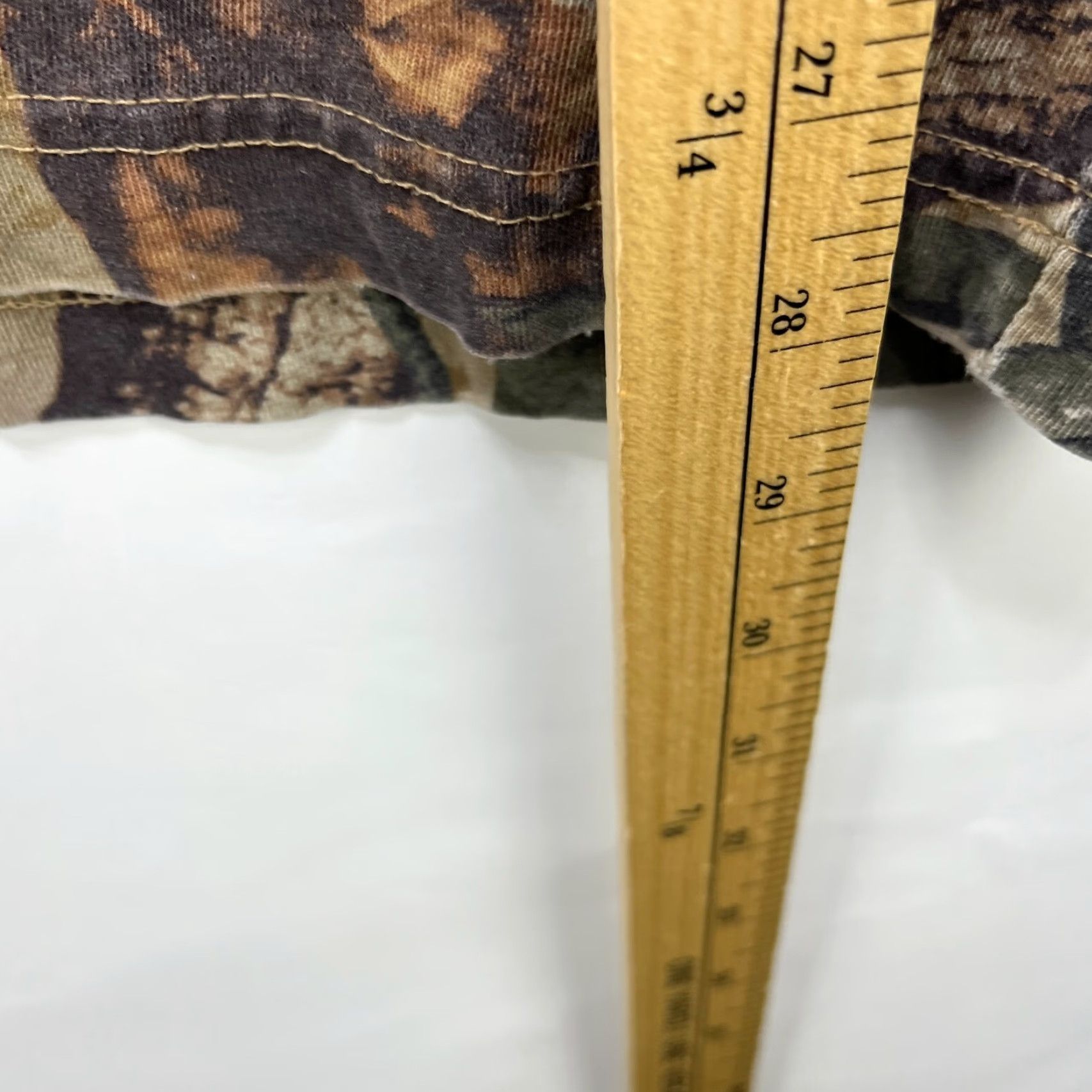 Realtree VINTAGE Real Tree Camo T-Shirt Large Men L Green Tshirt Size US L / EU 52-54 / 3 - 7 Thumbnail