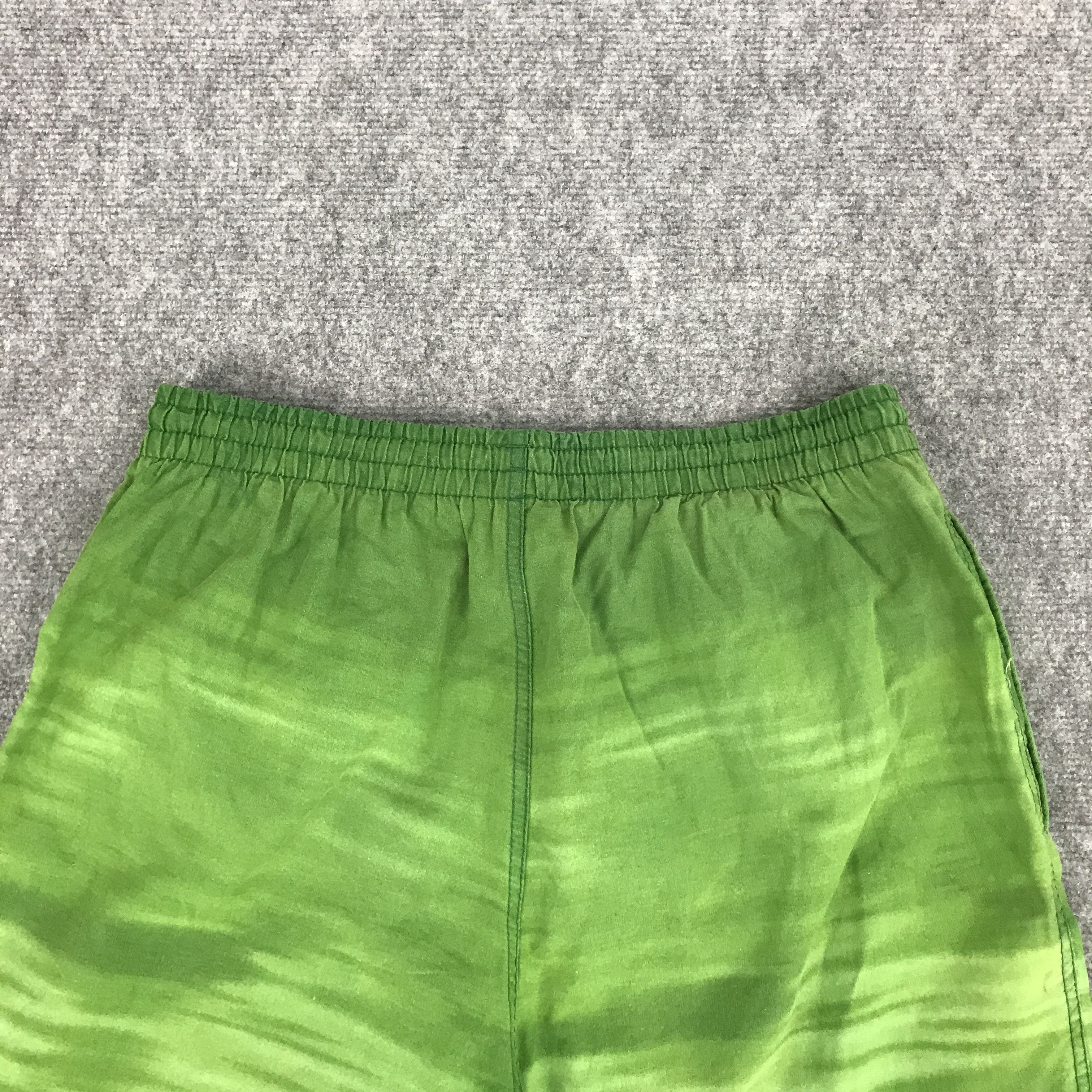 Airwalk AIRWALK GREEN DESIGN DRAGON SHORTS PANTS Size US 30 / EU 46 - 5 Thumbnail