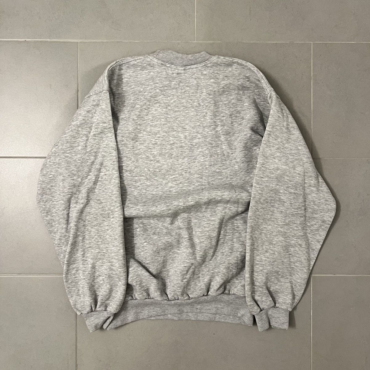 Wu-Tang Clan Vintage 90s Wu Wear Crewneck Sweatshirt WU TANG CLAN Rap Red Size US L / EU 52-54 / 3 - 4 Thumbnail