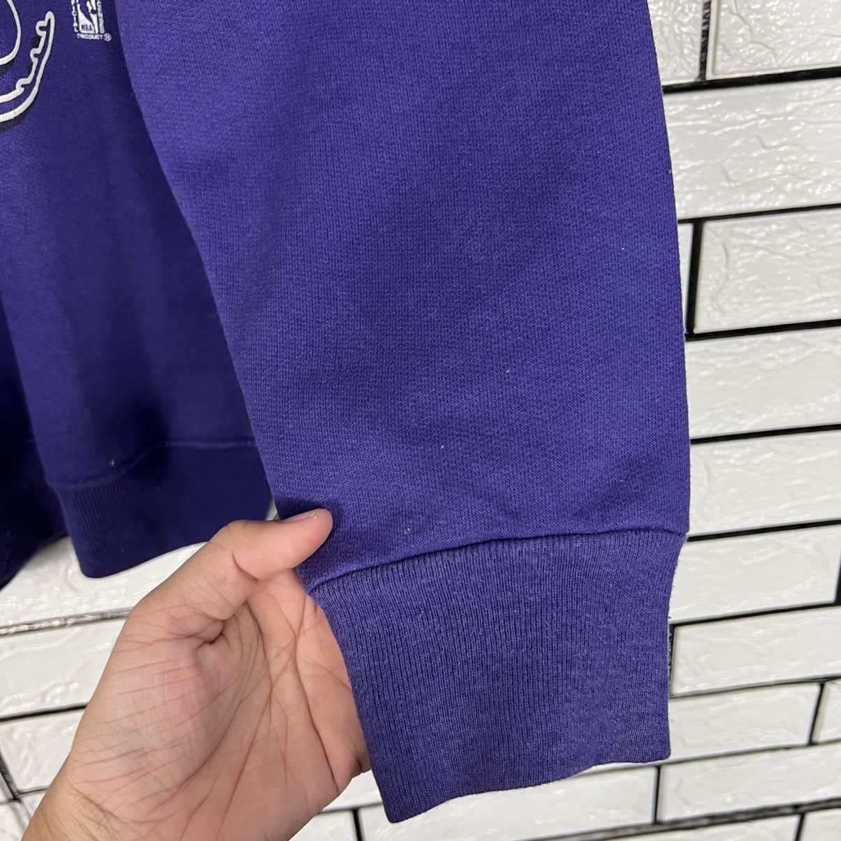 NBA Vintage 90’s NBA Los Angeles Lakers Sweatshirt #4227-C193 Size US M / EU 48-50 / 2 - 10 Thumbnail