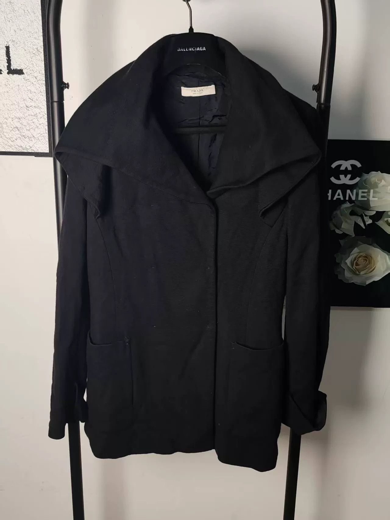 Prada Authentic Prada Wool Overcoat for Sale Size US M / EU 48-50 / 2 - 1 Thumbnail