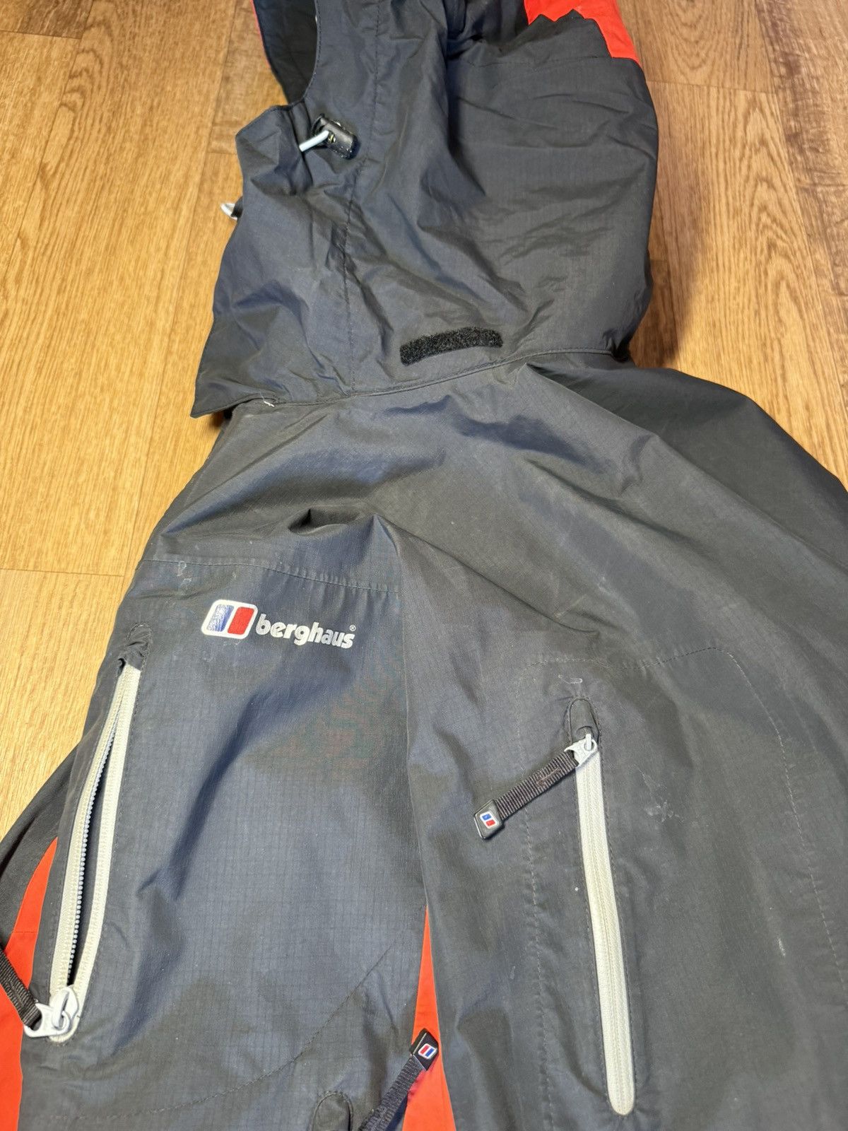 Berghaus Berghaus Gore-Tex Pro Jacket S Size Men Orange-black Outdoor Size US S / EU 44-46 / 1 - 4 Thumbnail