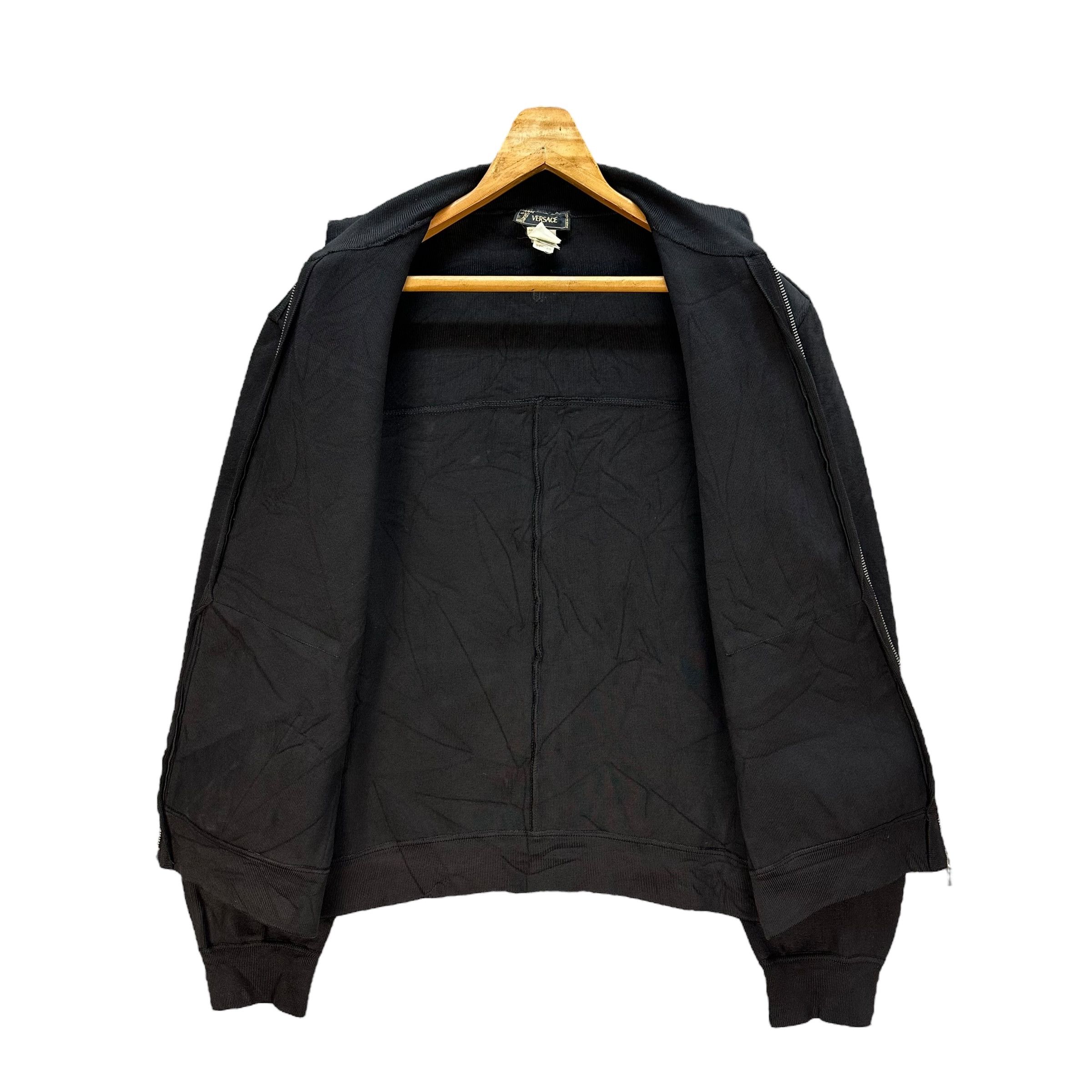 Versace Vintage VERSACE Collared Casual Sweater Jacket #73-1439 Size US L / EU 52-54 / 3 - 7 Thumbnail