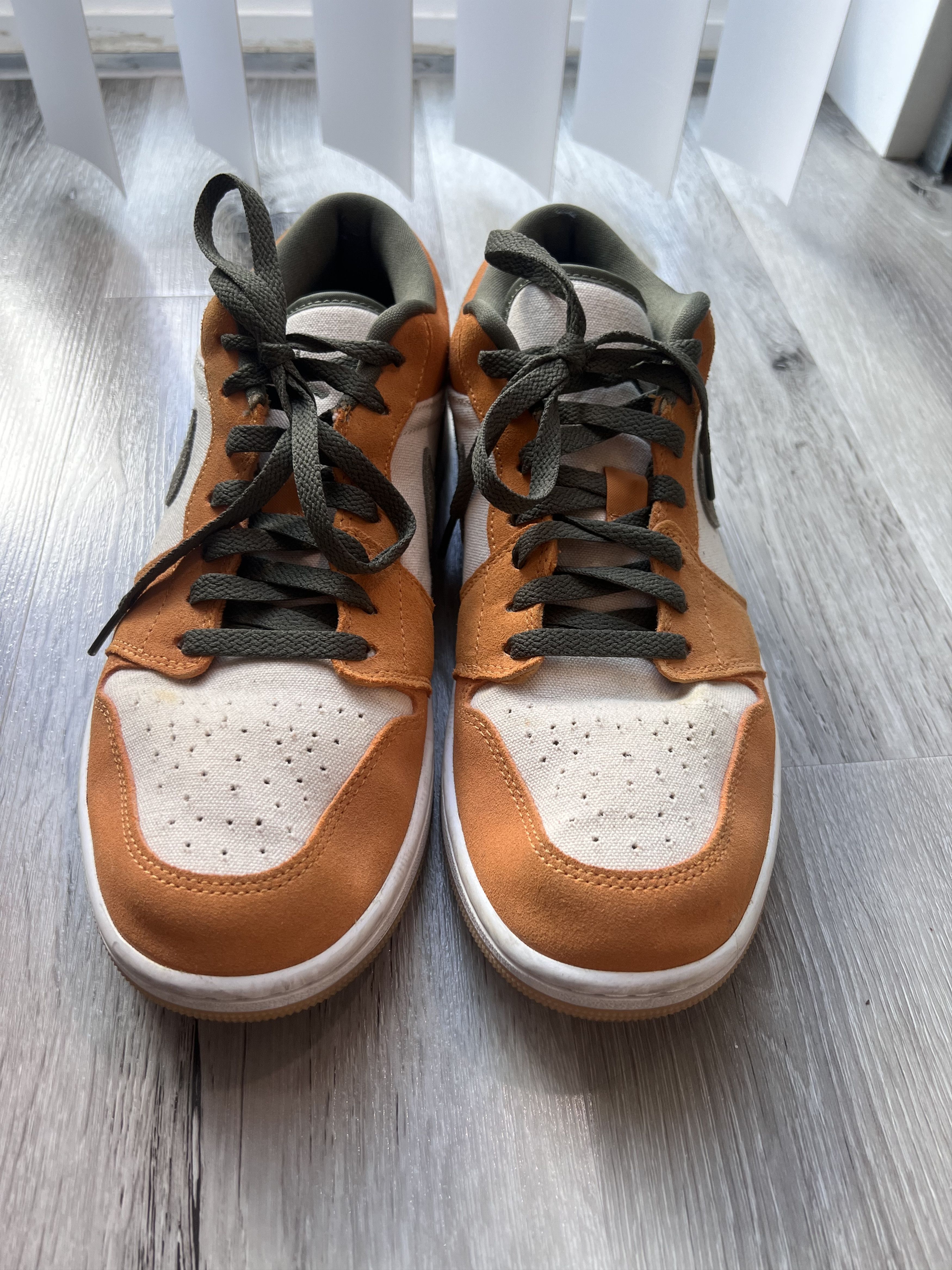 Nike Air Jordan 1 Low SE 'Light Curry' Size US 10.5 / EU 43-44 - 8 Thumbnail