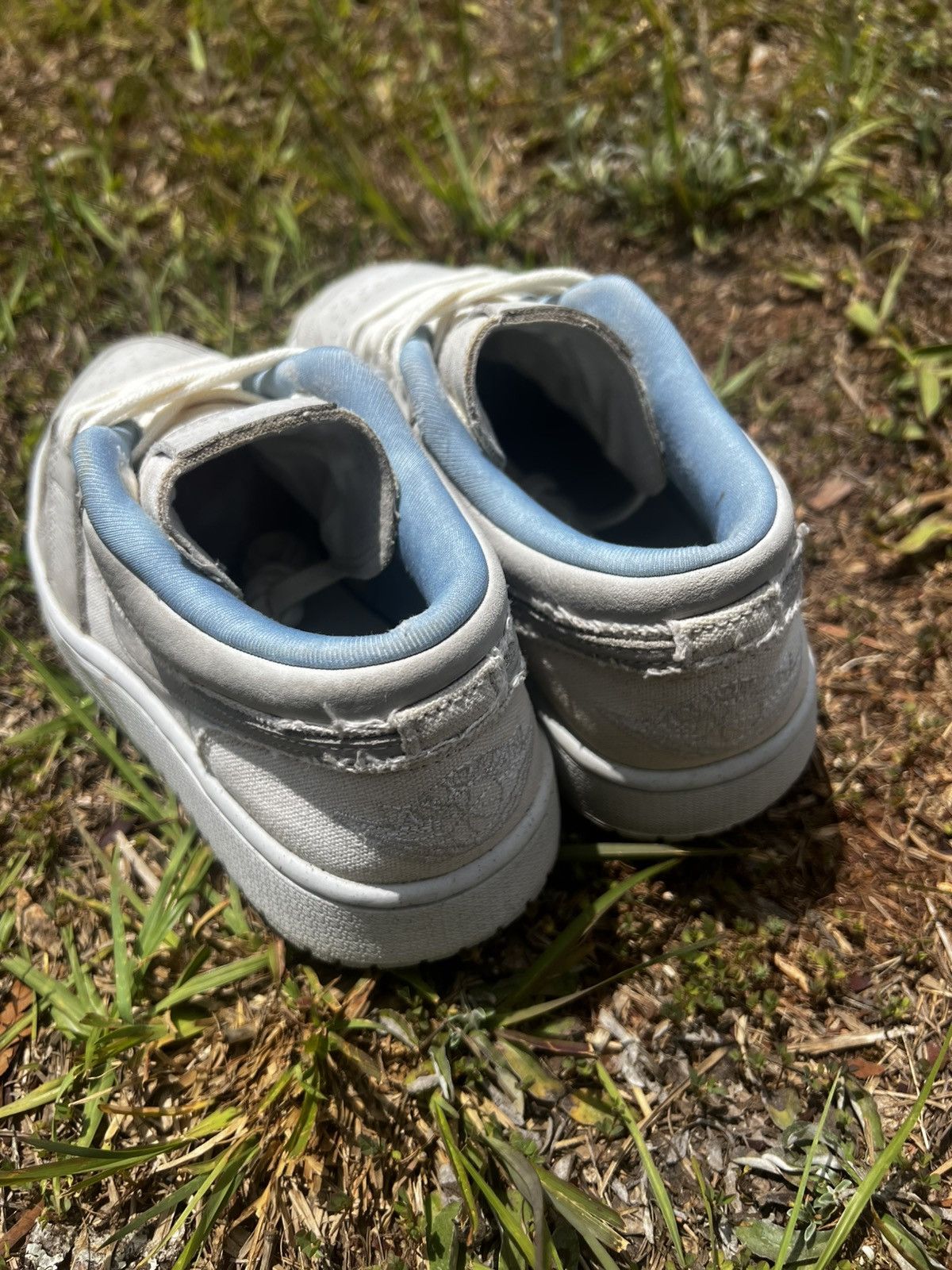 Jordan Brand CLEAN Air Jordan 1 Low size 7.5 Mens Sail Blue Retro shoes Size US 7.5 / EU 40-41 - 6 Thumbnail