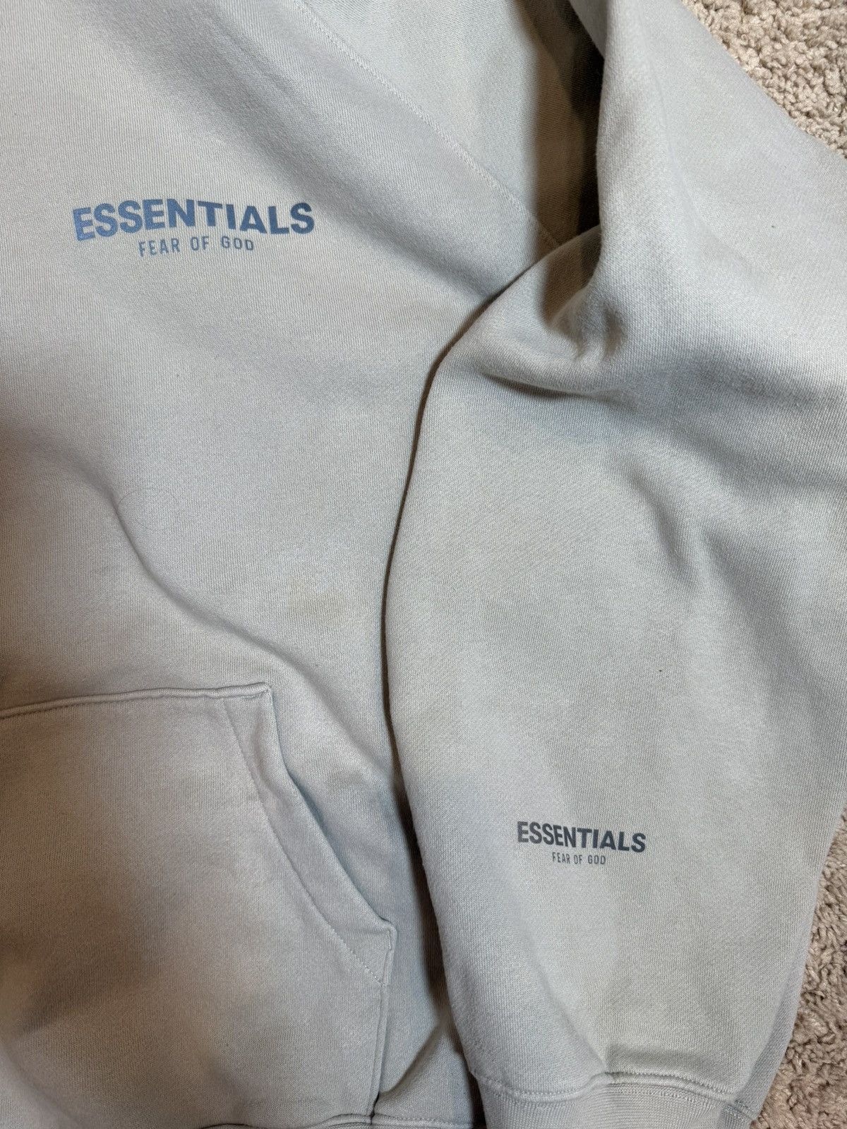 Essentials × Fear of God XL Fear of God Essentials SSENSE Exclusive “Concrete” Hoodie Size US XL / EU 56 / 4 - 4 Thumbnail