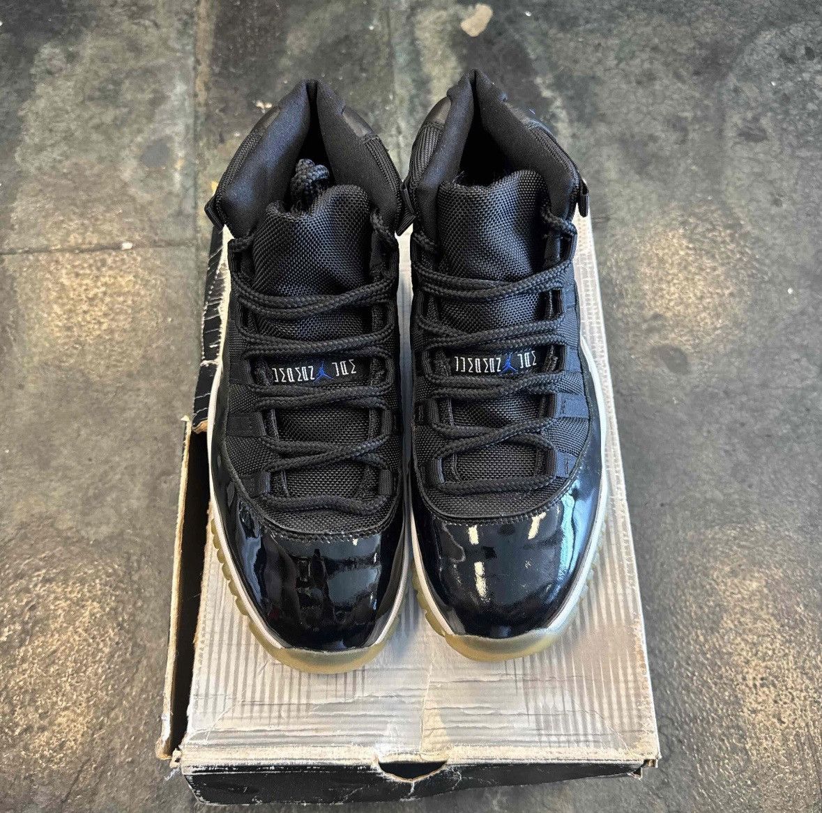 Nike Jordan 11 Space Jam (2000) Size US 9.5 / EU 42-43 - 3 Thumbnail