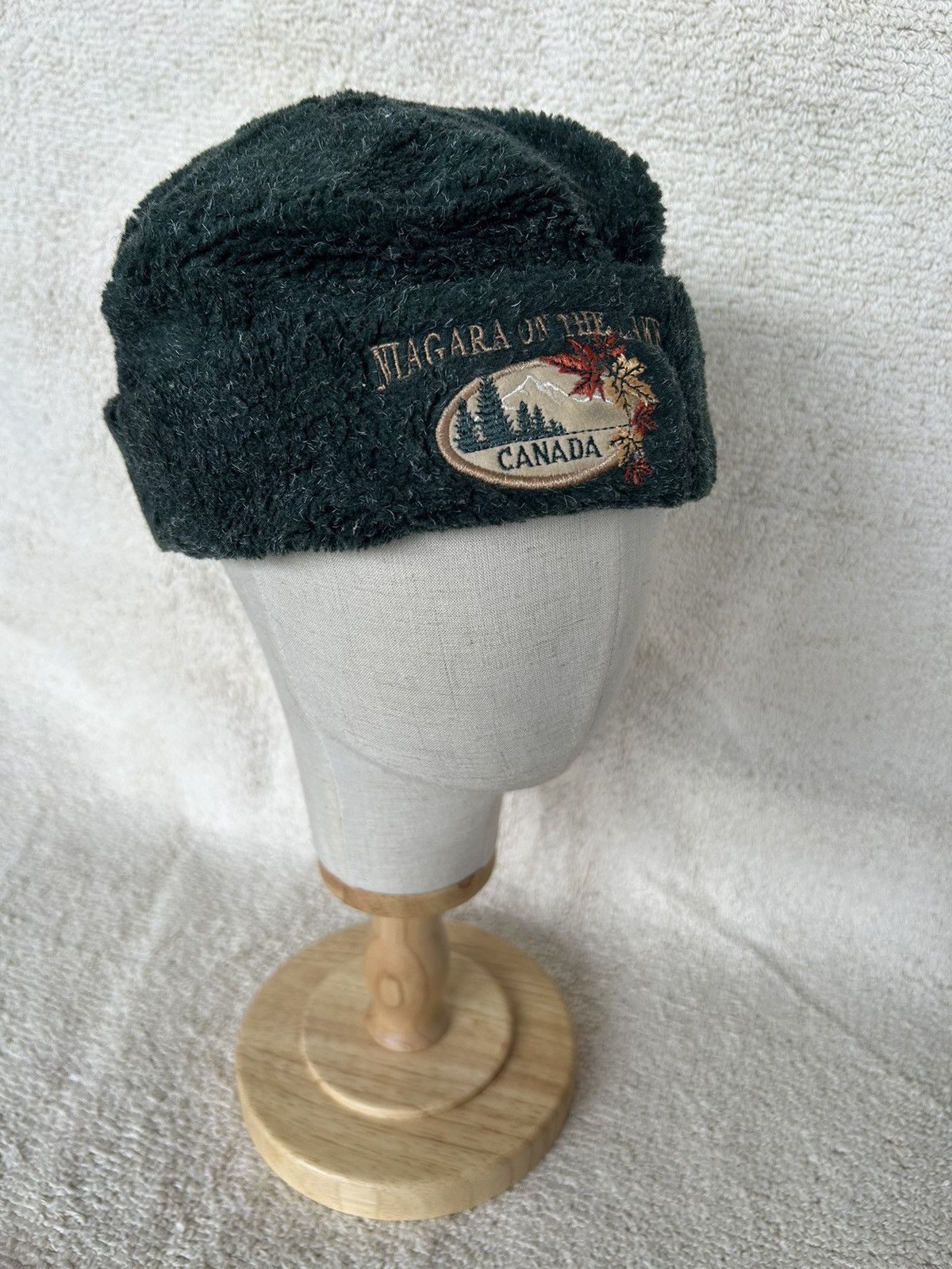 ATTRACTIONS Vintage Attration Canda Beanie Hats Size ONE SIZE - 4 Thumbnail
