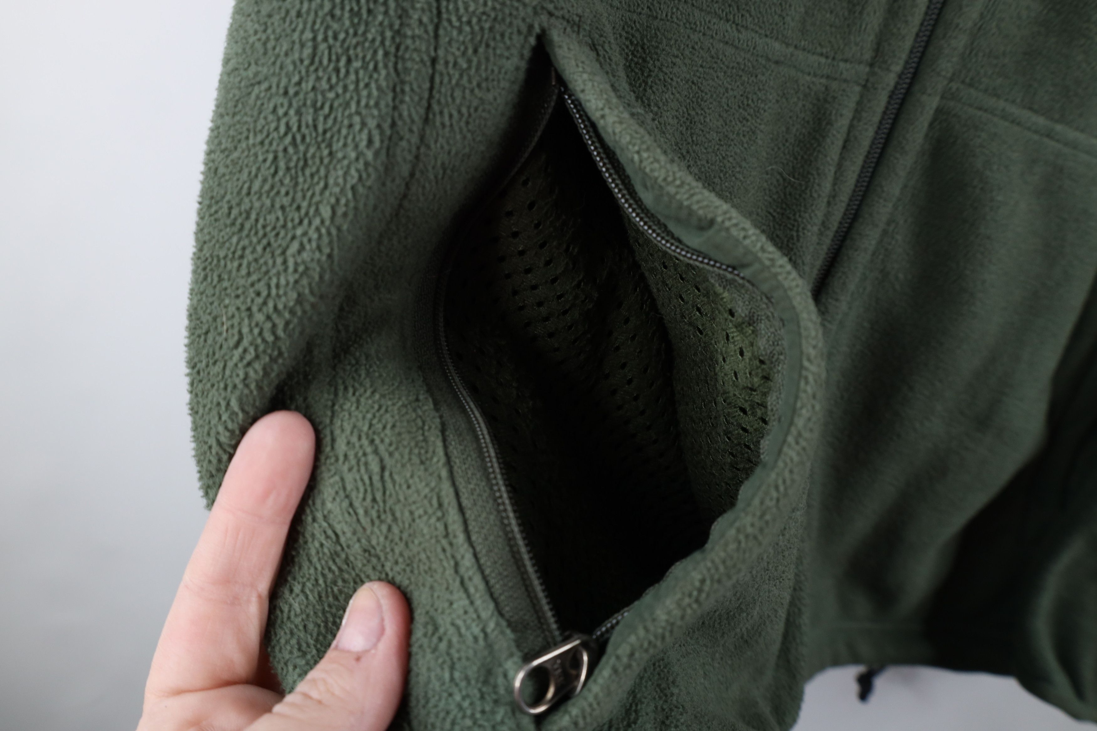 Patagonia Vintage Patagonia Synchilla Spell Out Fleece Jacket Green Size US L / EU 52-54 / 3 - 10 Thumbnail
