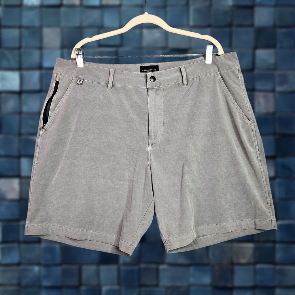 Lucky Brand Lucky Brand Men Chino Shorts Gray Casual Flat Front Size 38 Size US 38 / EU 54 - 1 Thumbnail